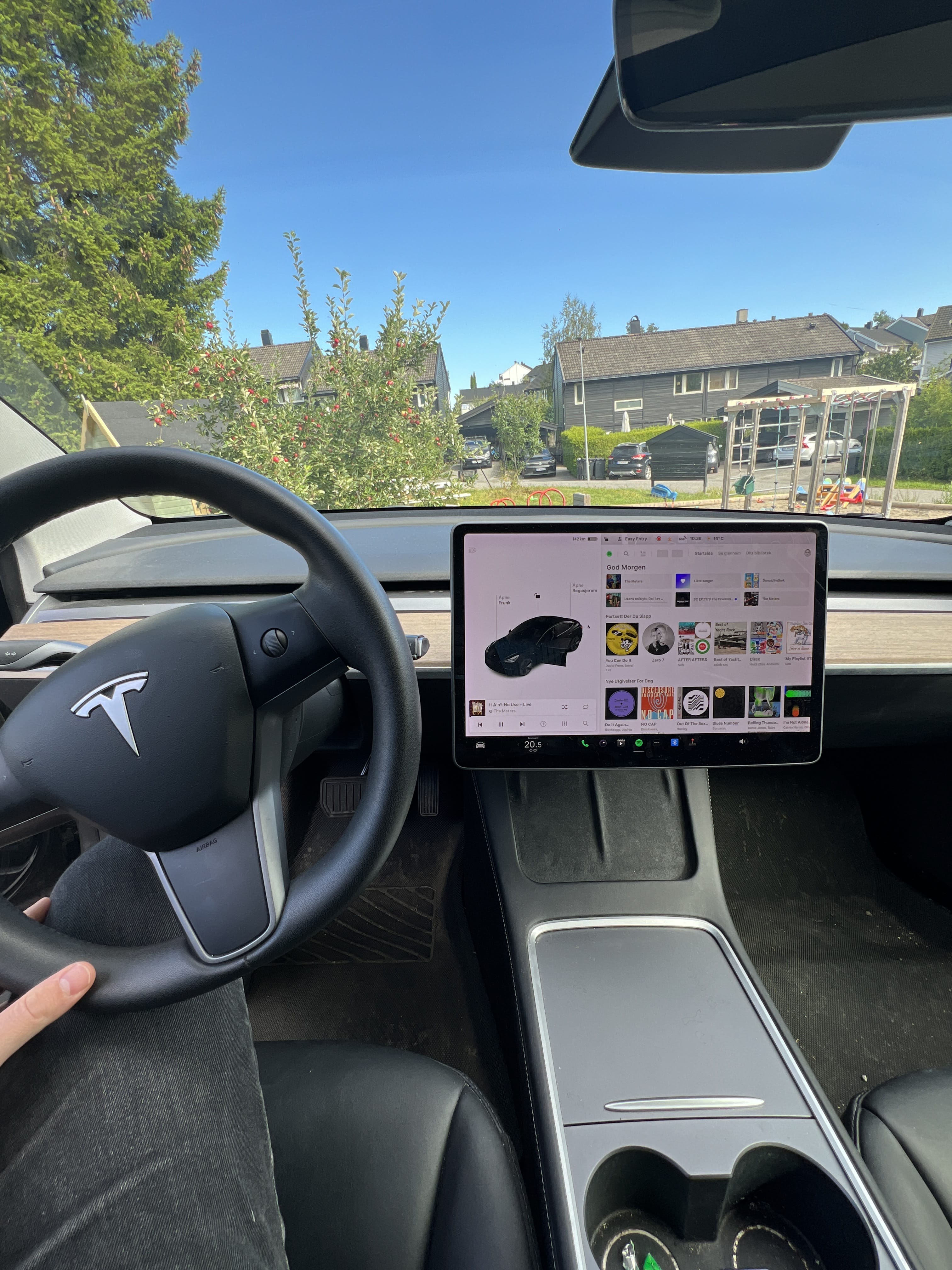 Tesla Model 3 Long Range med Cruisekontroll