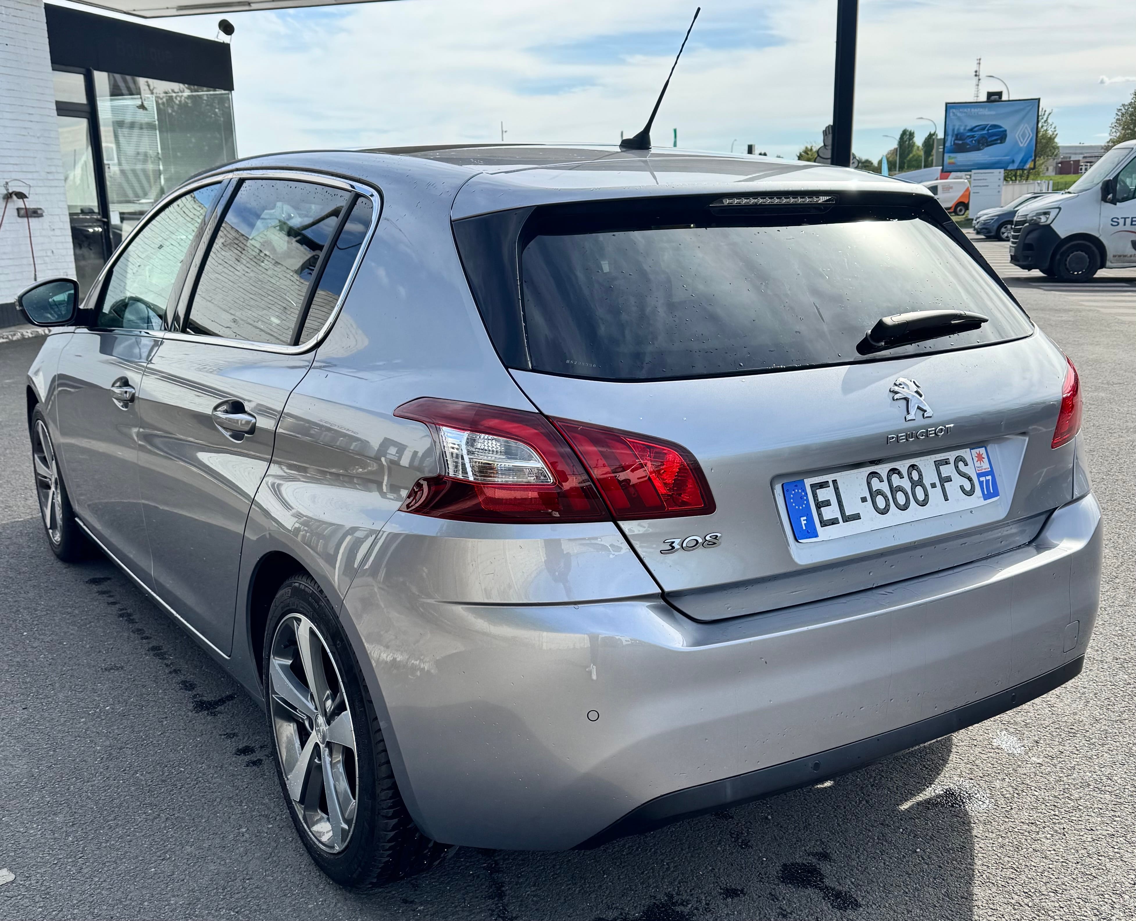 Peugeot 308 avec Caméra de recul