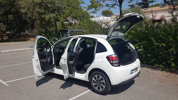Citroen C3 1.4 HDI Clim (parking de la Gare)