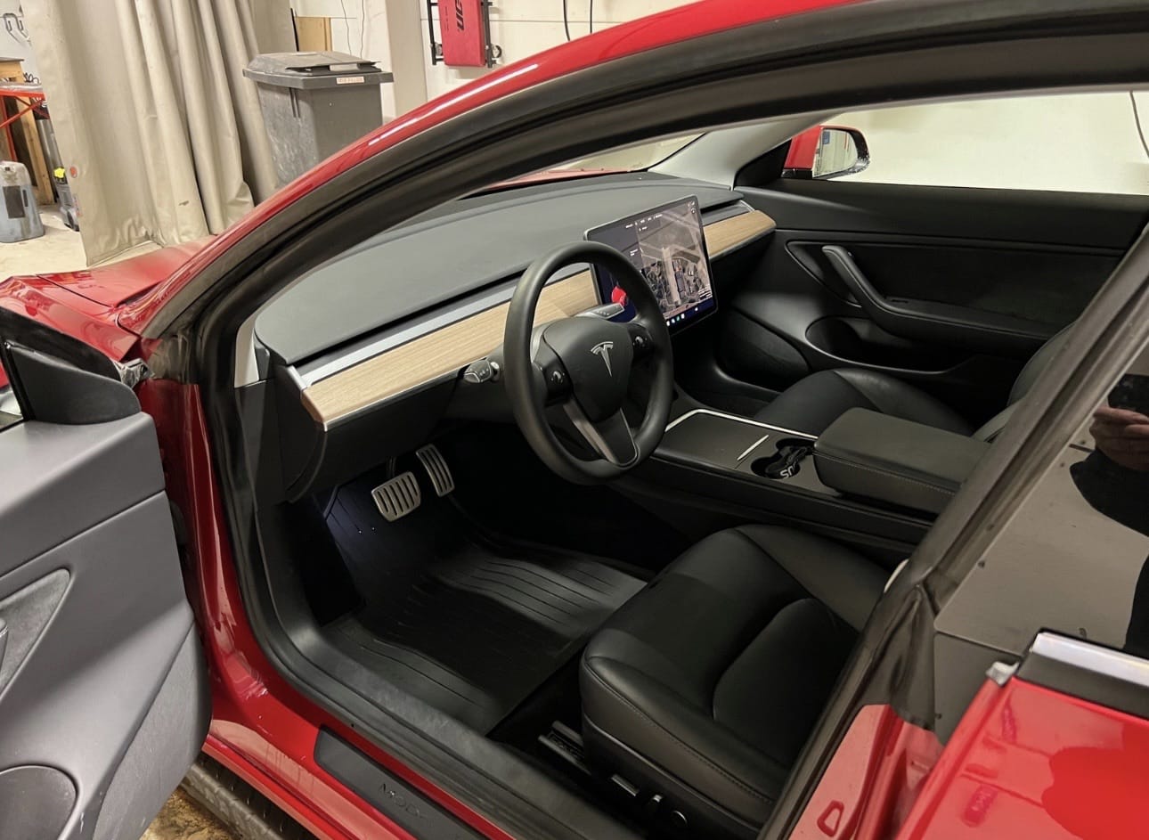 Tesla Model 3 Performance med GPS