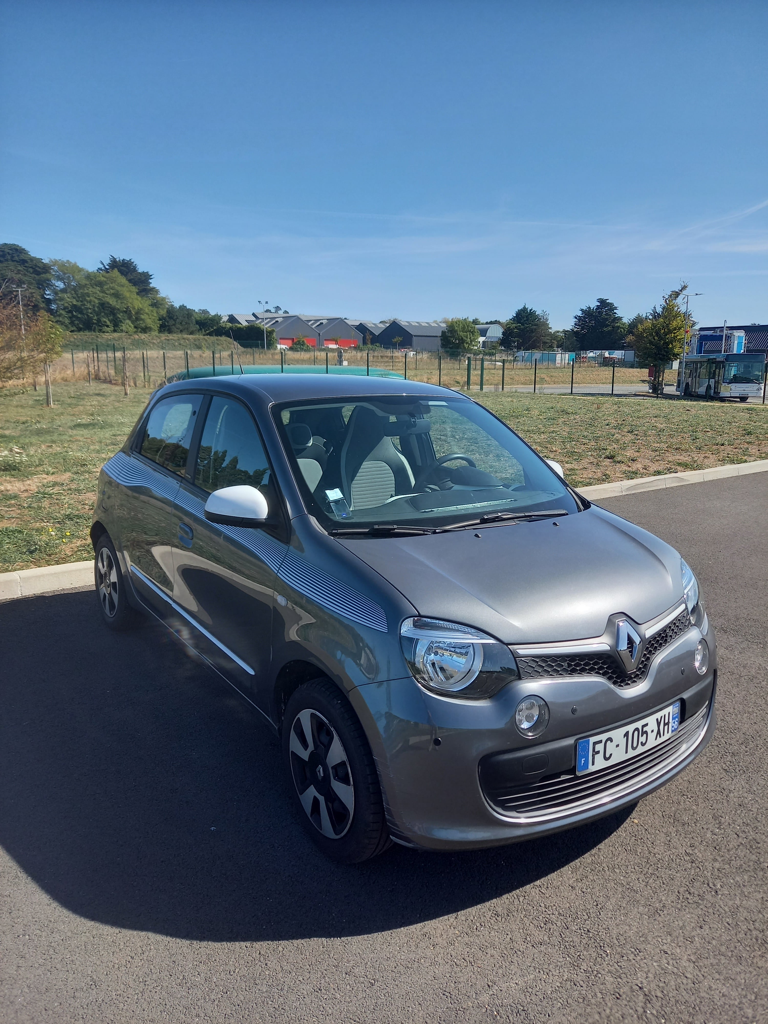 Renault Twingo III 90cv faible km avec Autoradio