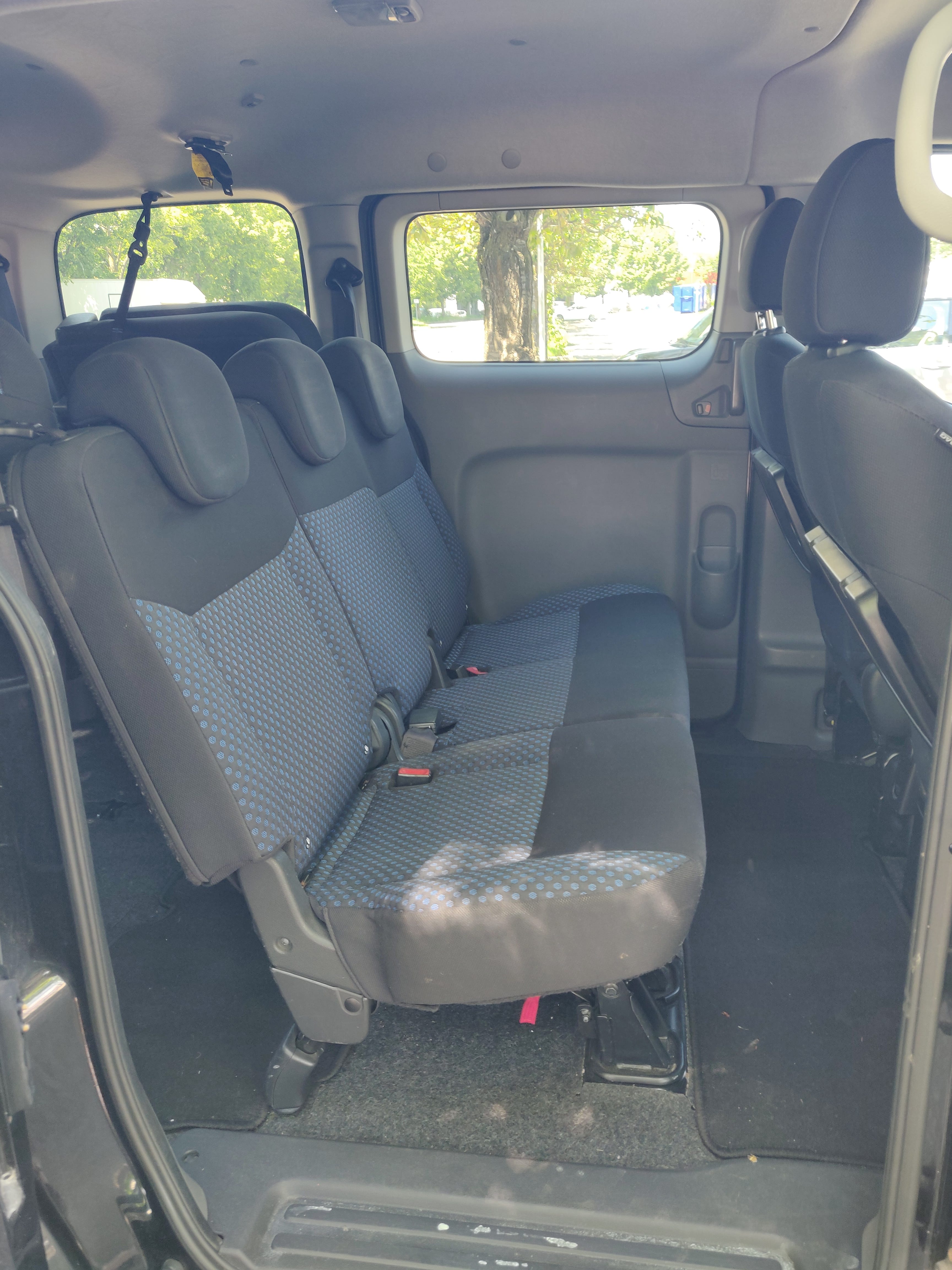 Nissan NV200 Combi