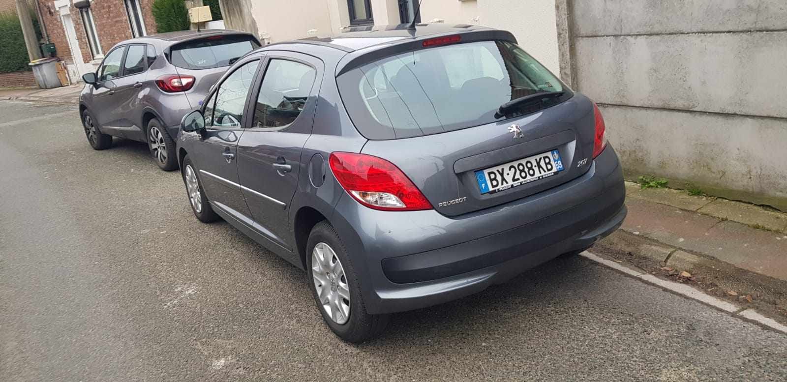 Peugeot 207 avec Régulateur de vitesse