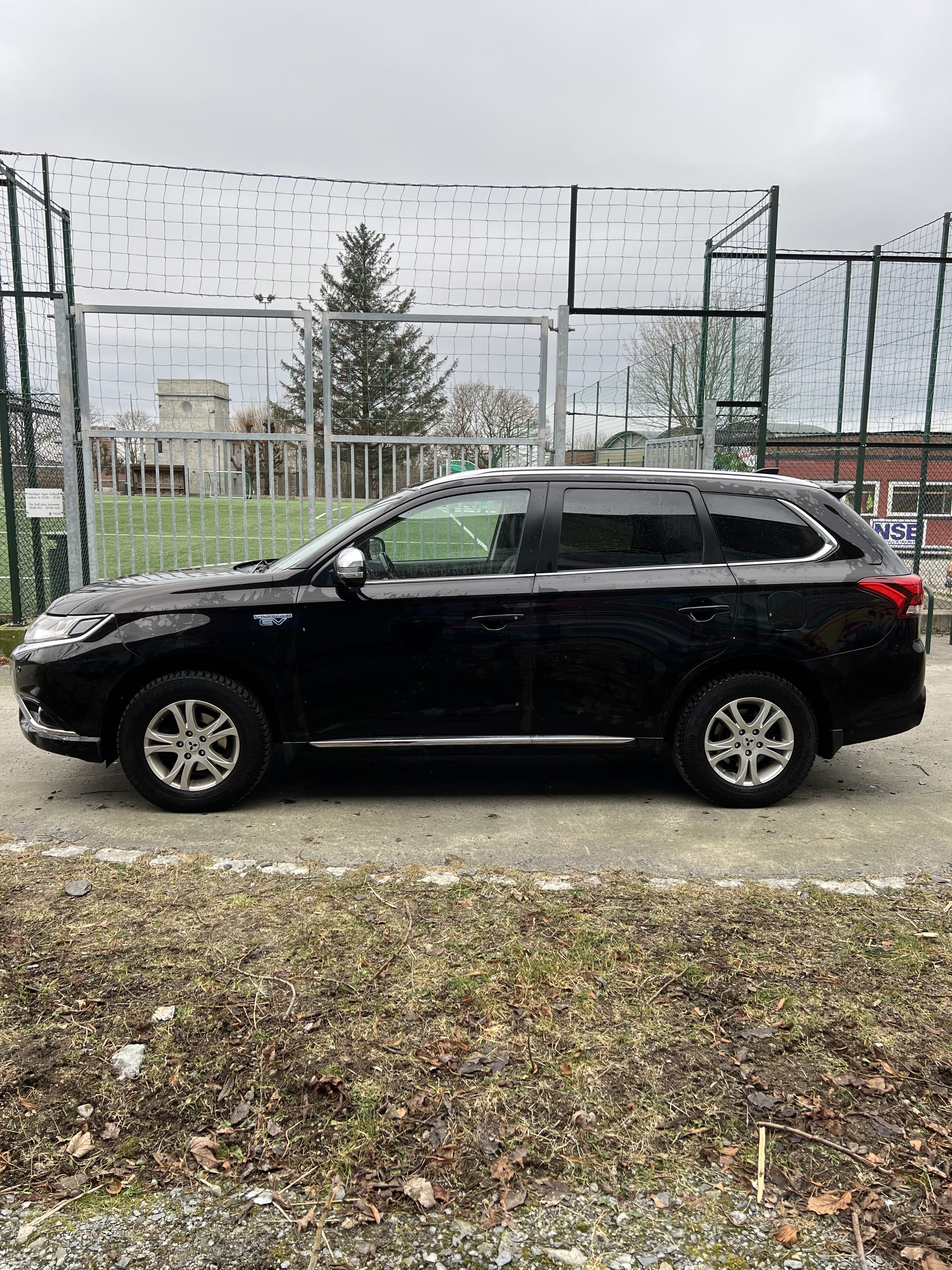 Mitsubishi Outlander Hybrid 2.0 PHEV 4WD INSTYLE+ med Aircondition