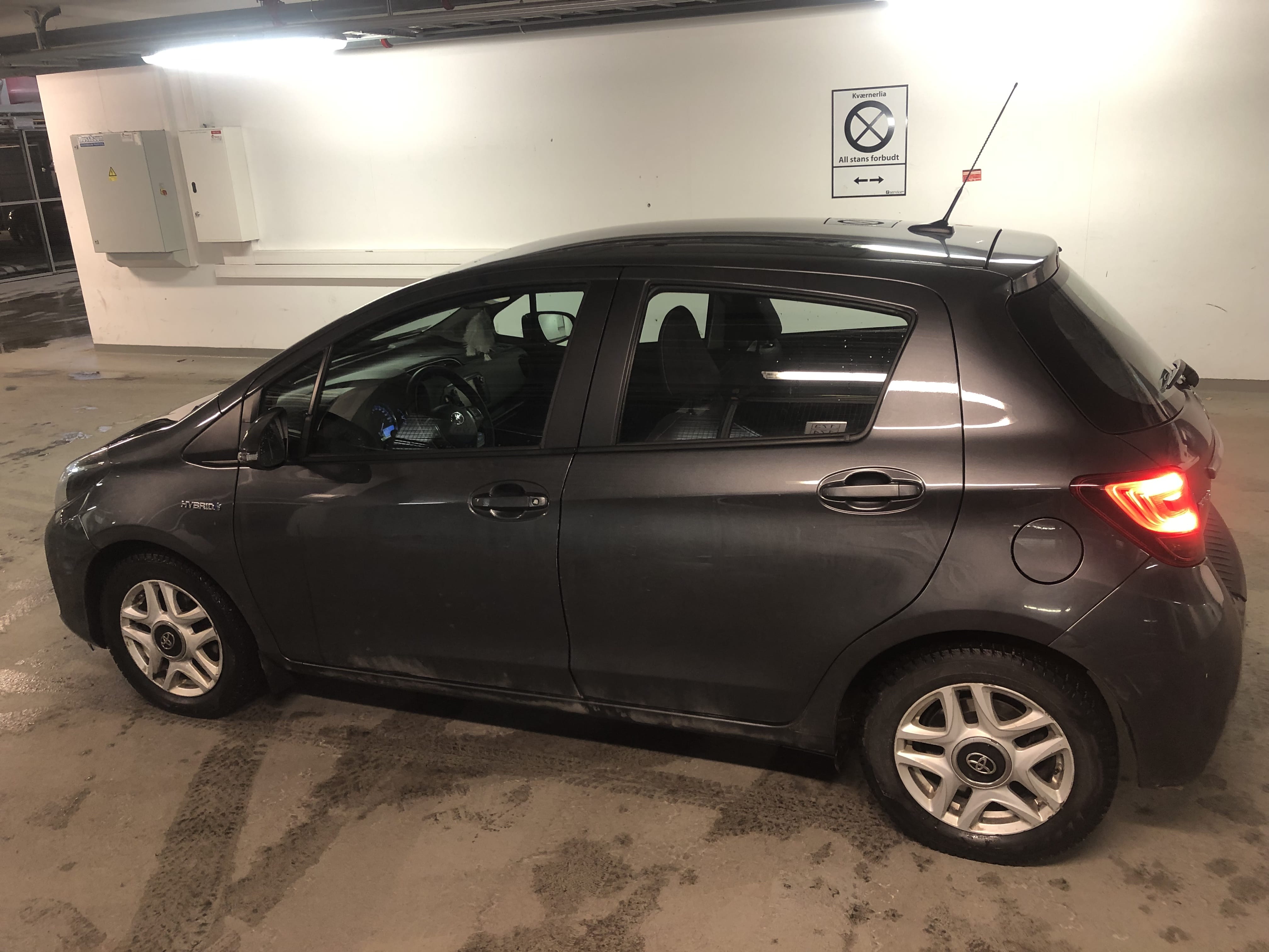 Toyota Yaris Hybrid med GPS