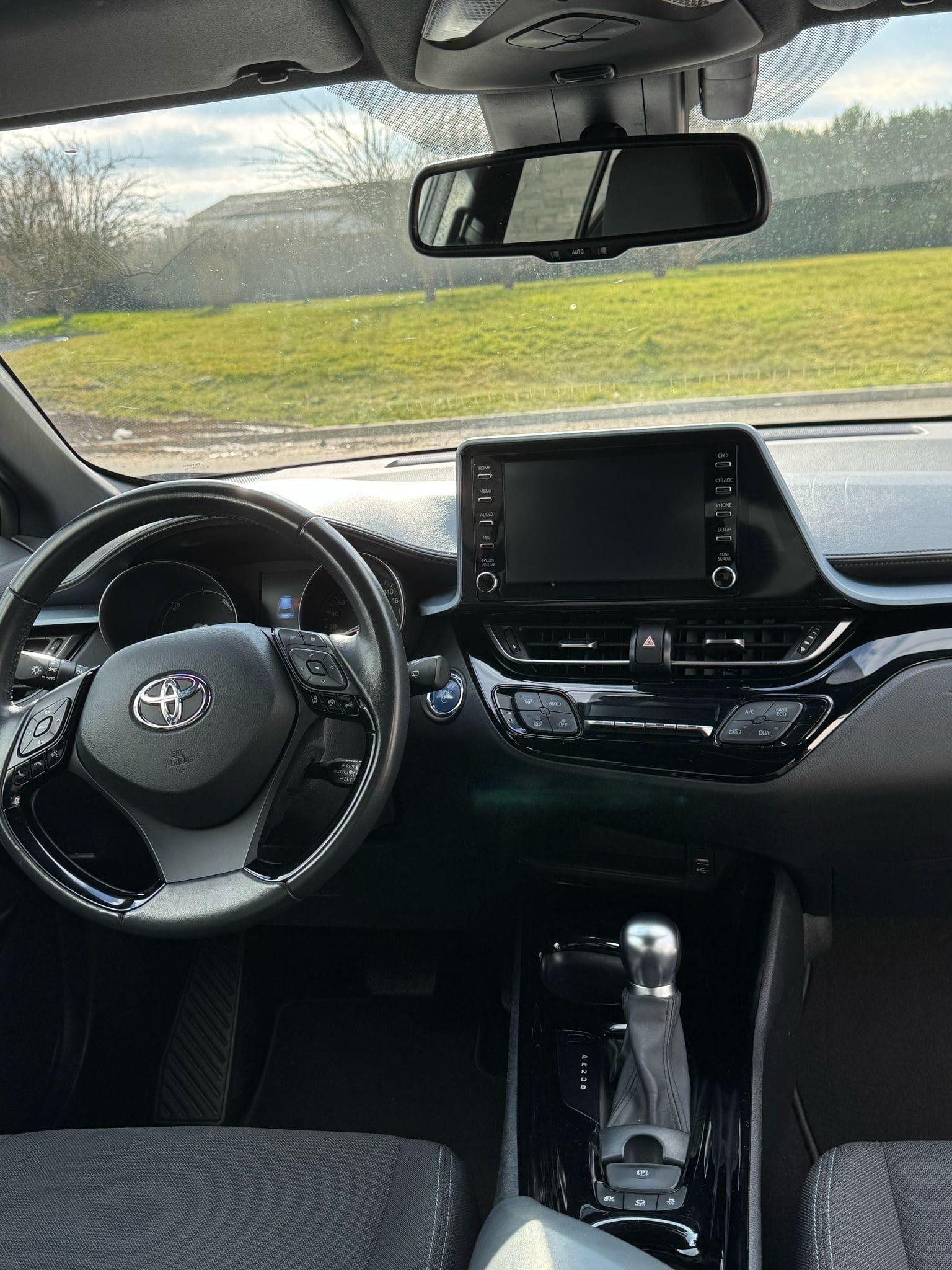 Toyota C-HR Hybrid avec GPS