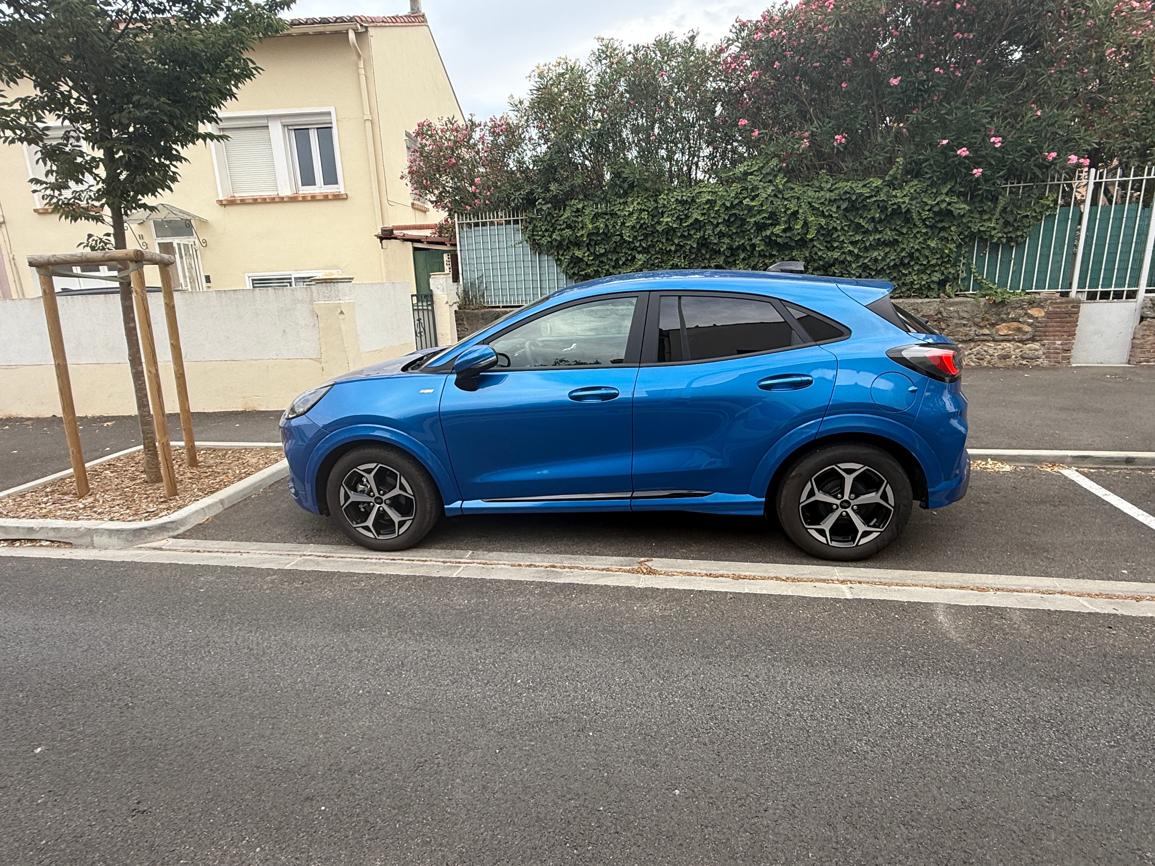 Ford Puma ST LINE 1.0 MHEV HYB 125 CH BVM6 avec Climatisation