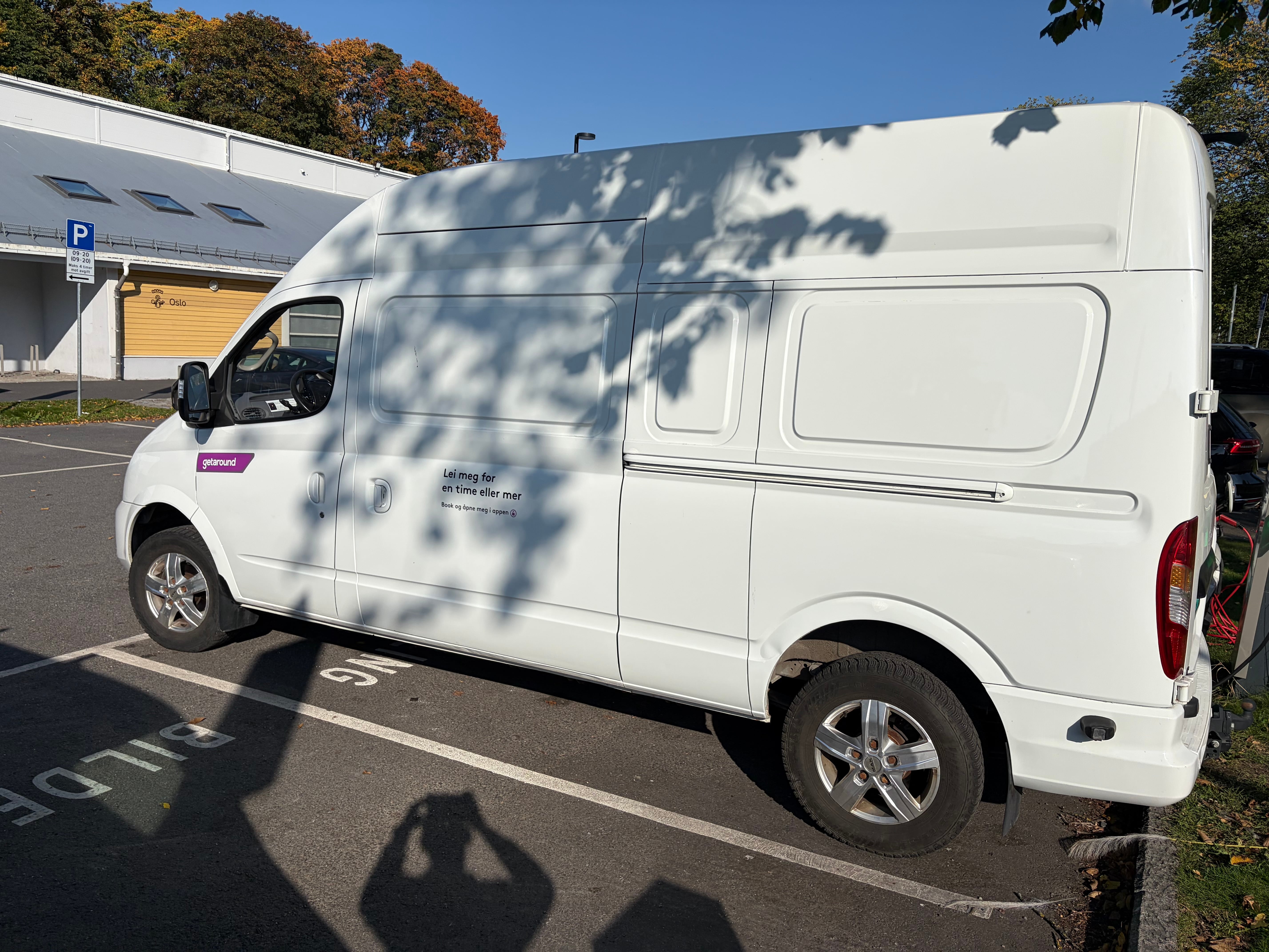 Maxus EV80 Bil 15 with Backup camera