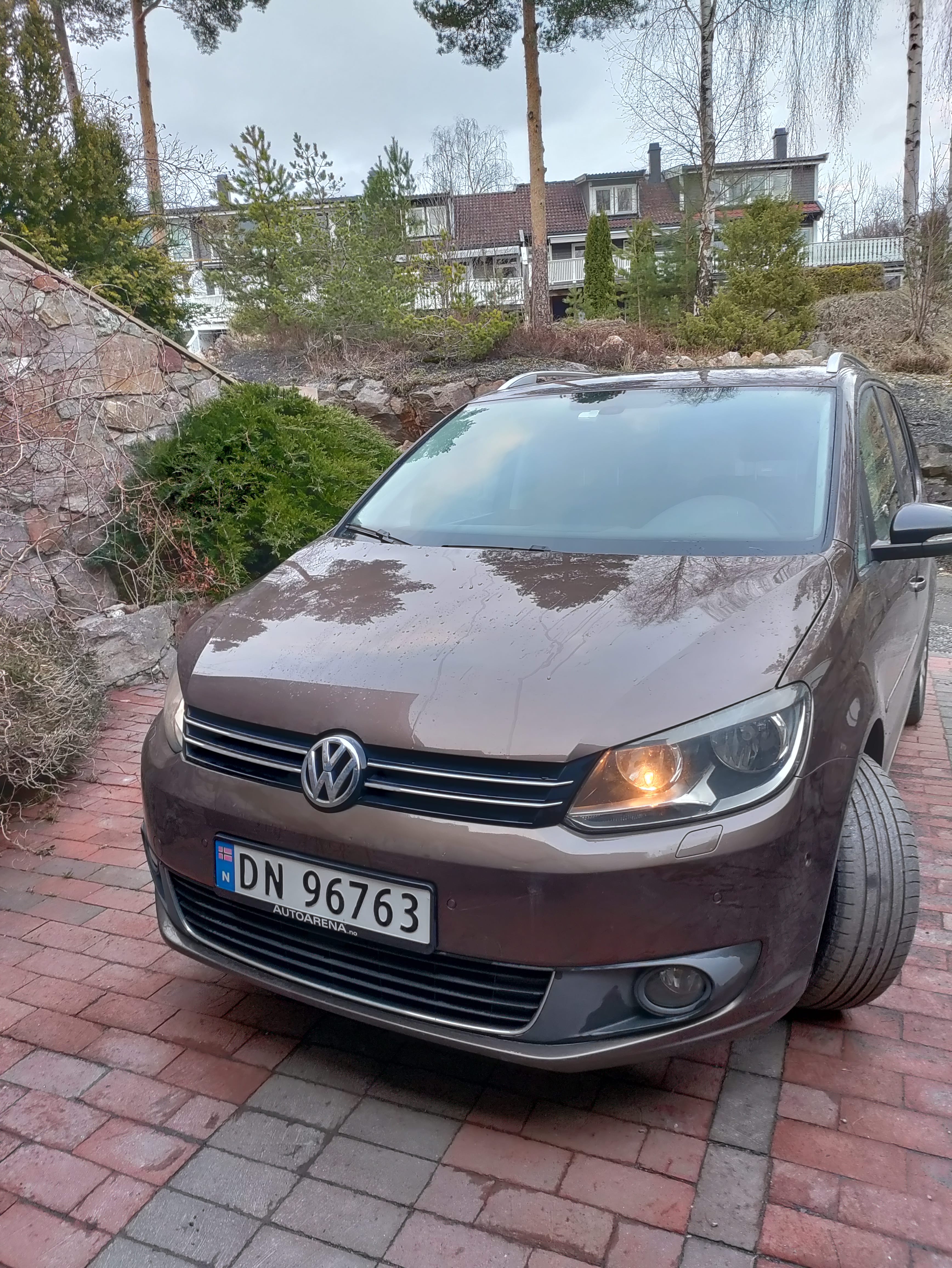 Volkswagen Touran, 2012, Diesel, automatisk, 7 seter