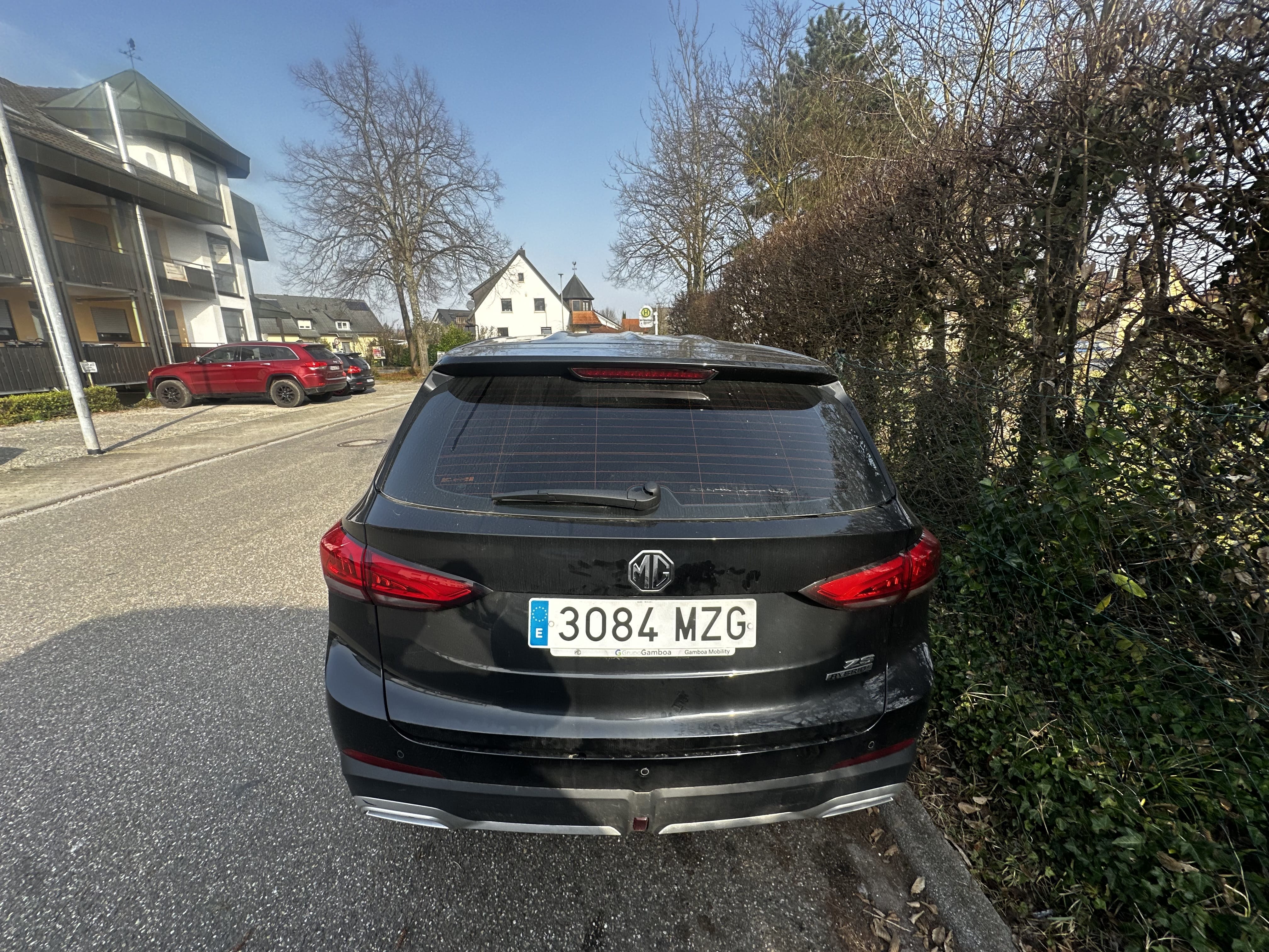 MG ZS Hybrid+ mit Navigationsgerät