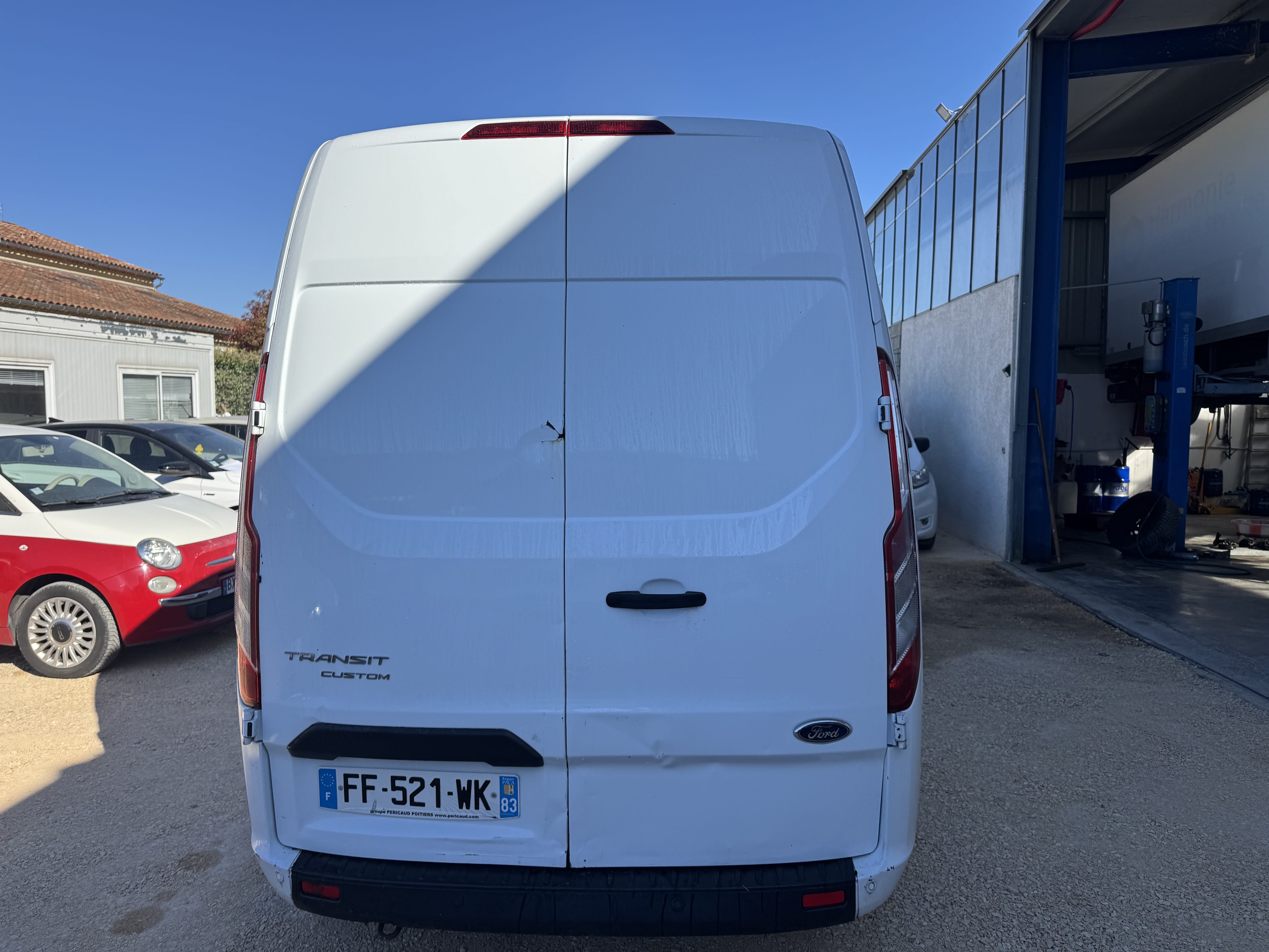 Ford Transit Custom Fourgon avec Android Auto