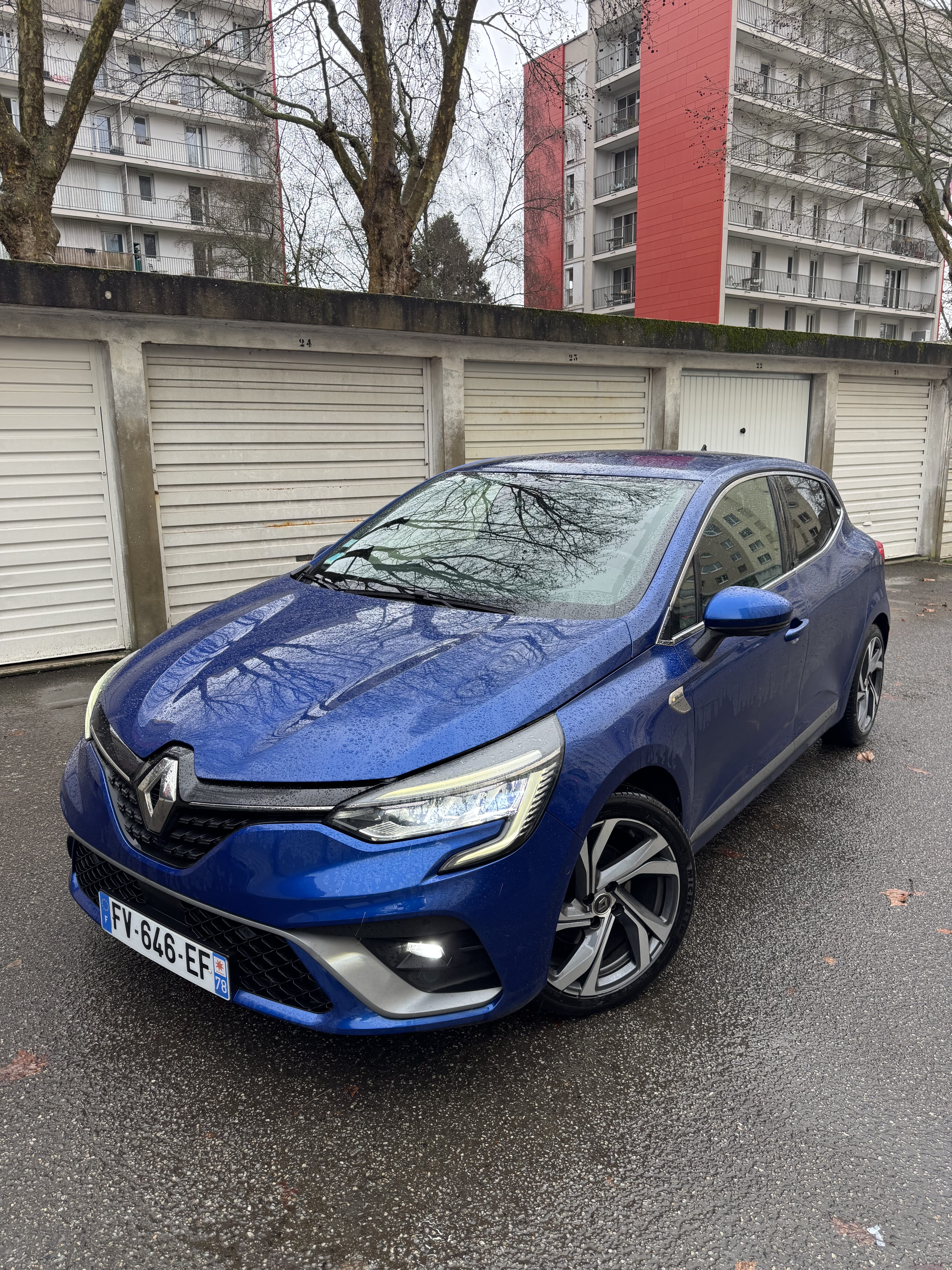 Renault Clio RS Line, 2020, Essence 95 / Électrique (hybride), automatique