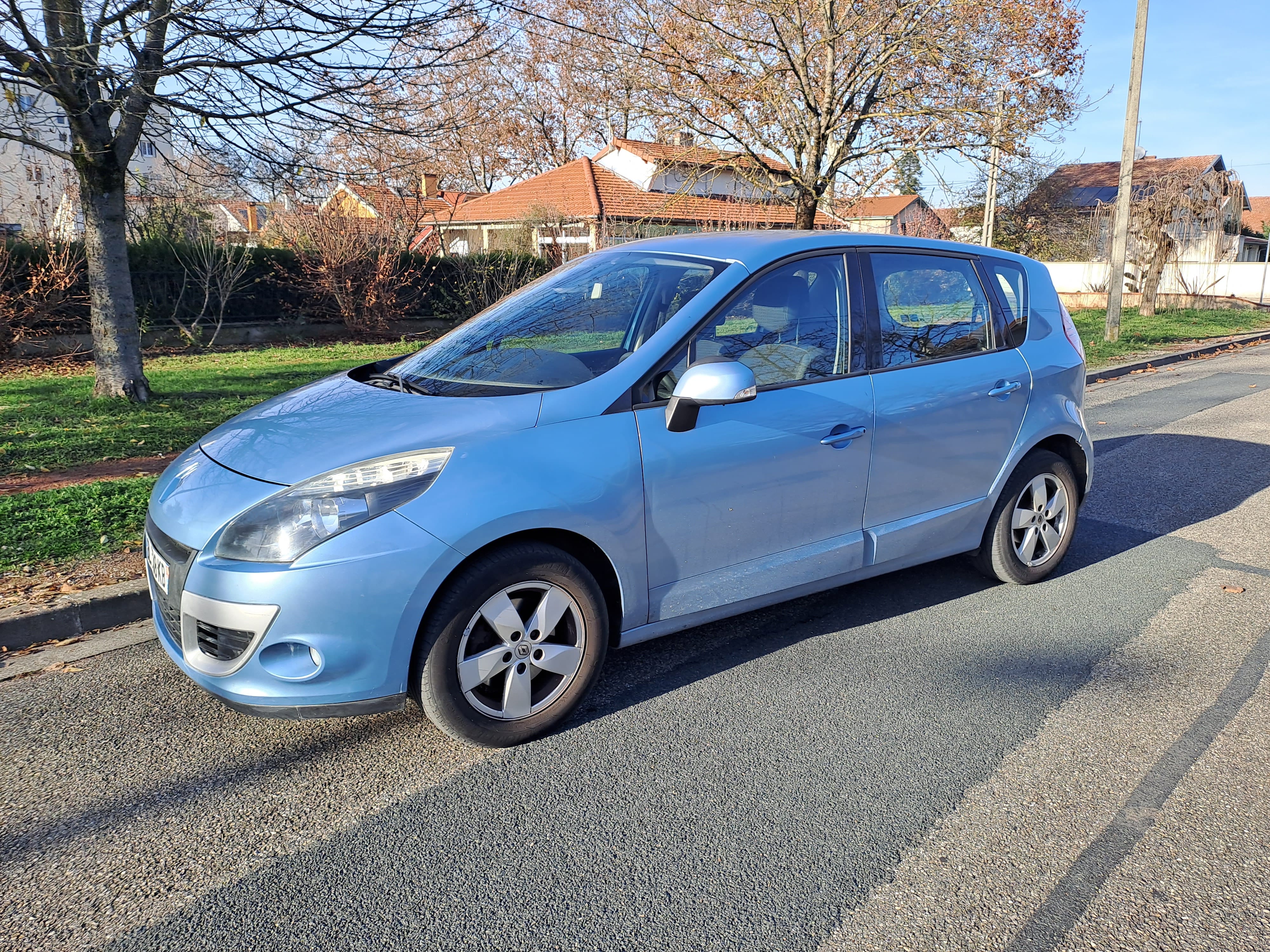 Renault Scenic avec Climatisation