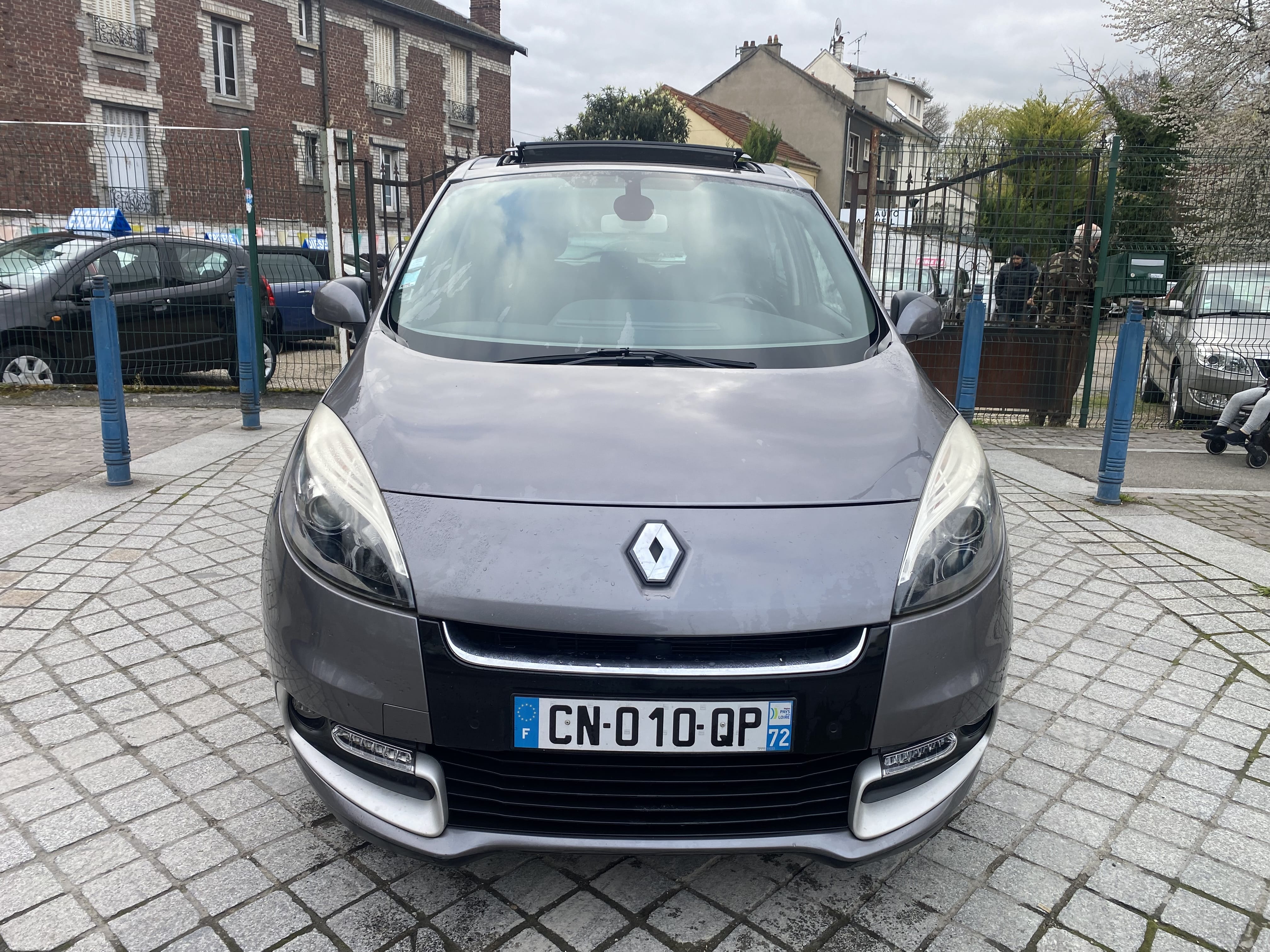 Renault Mégane Scenic mit Audio-/iPod-Zugang
