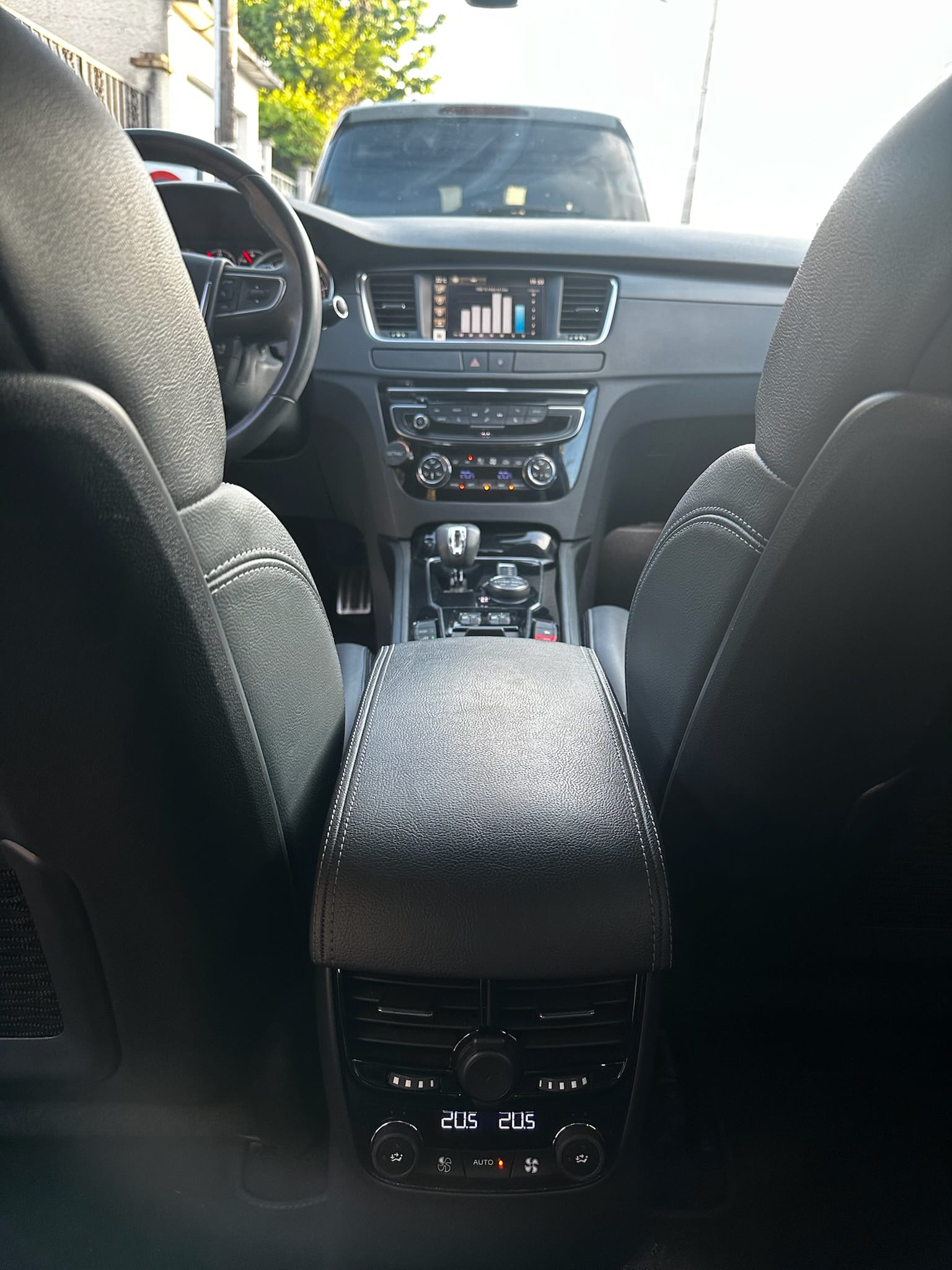 Peugeot 508 avec GPS