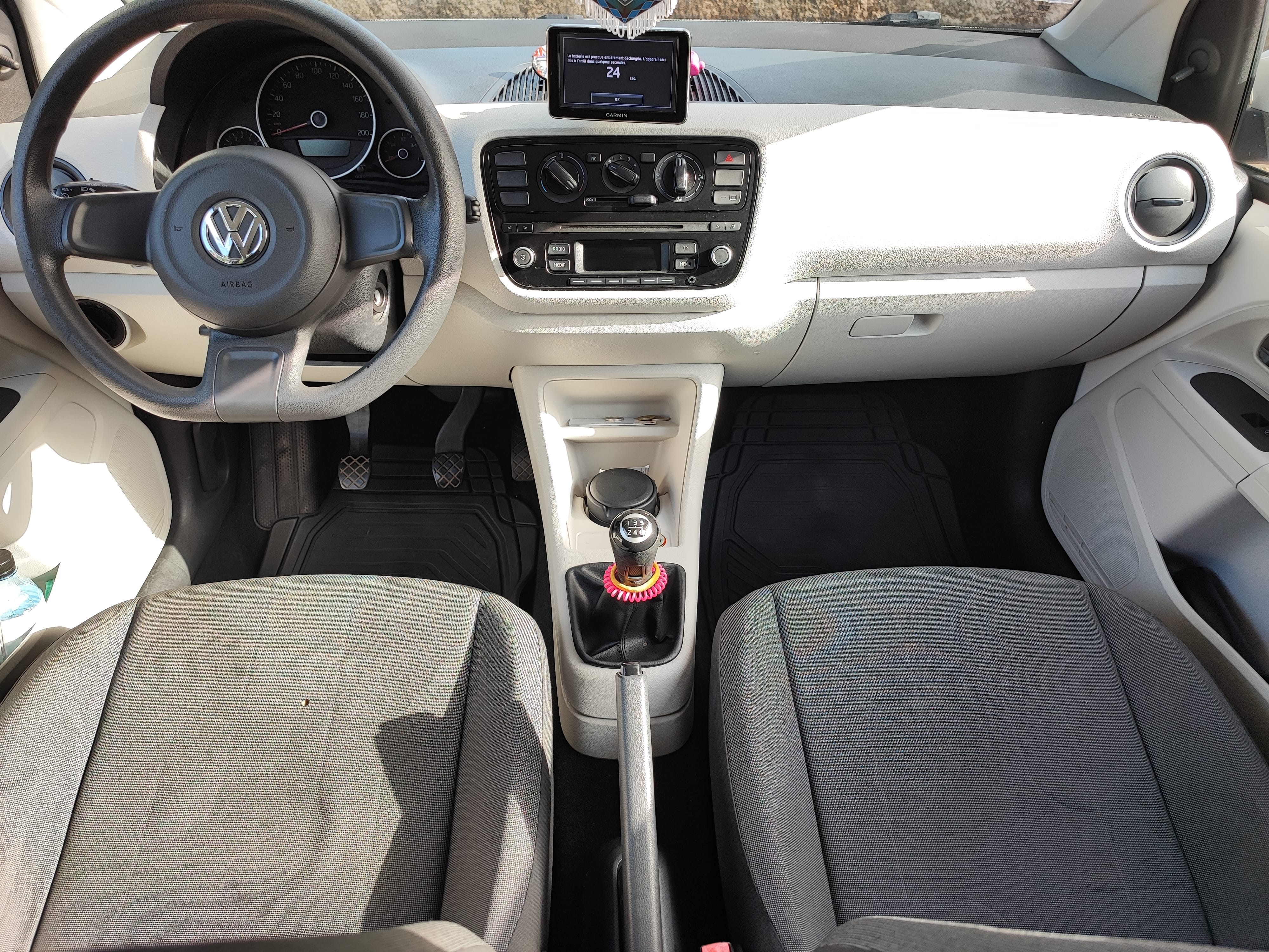 Volkswagen Up! 1.0i 12v 60cv avec Siège bébé