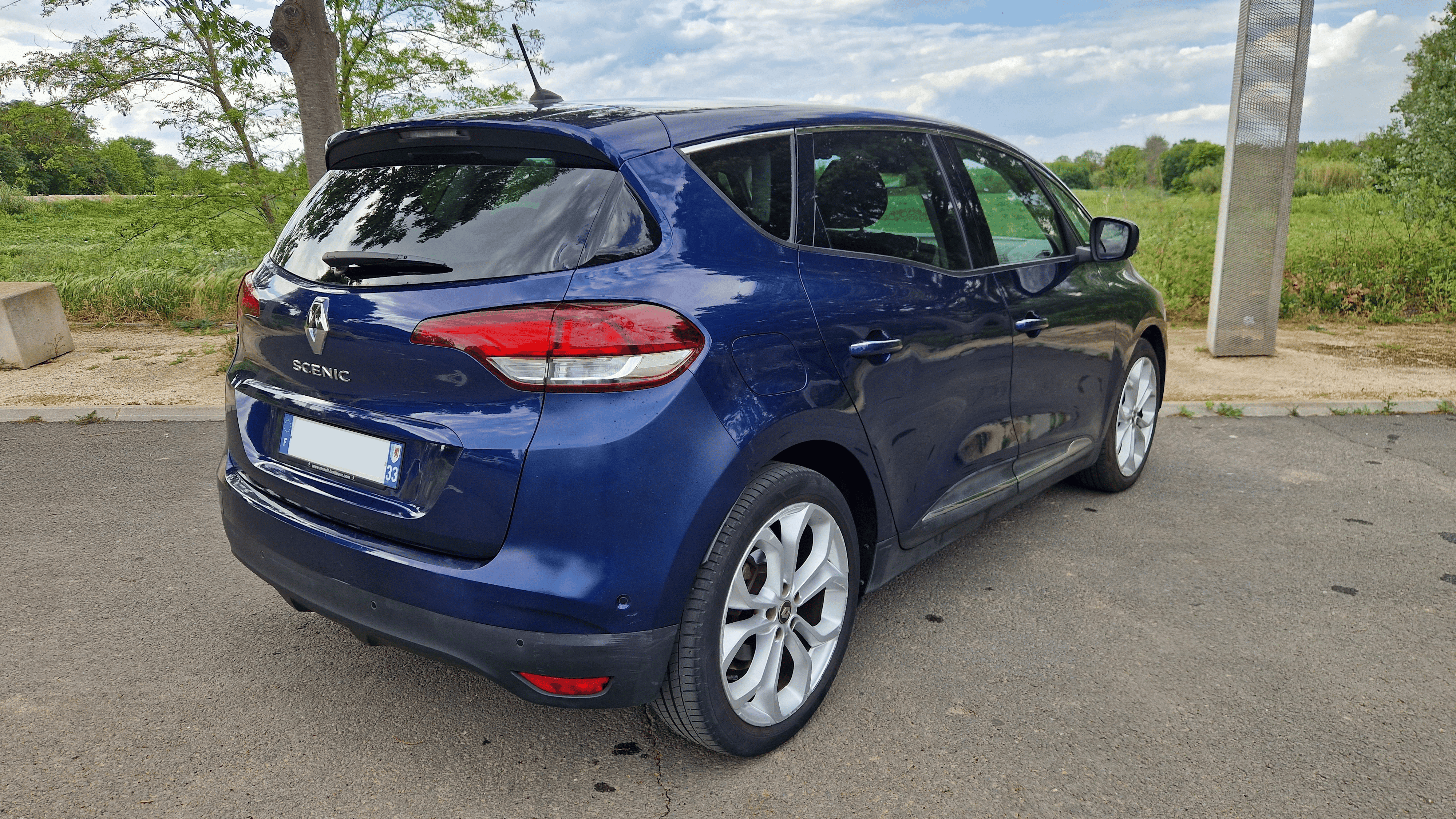 Renault Scenic avec Caméra de recul