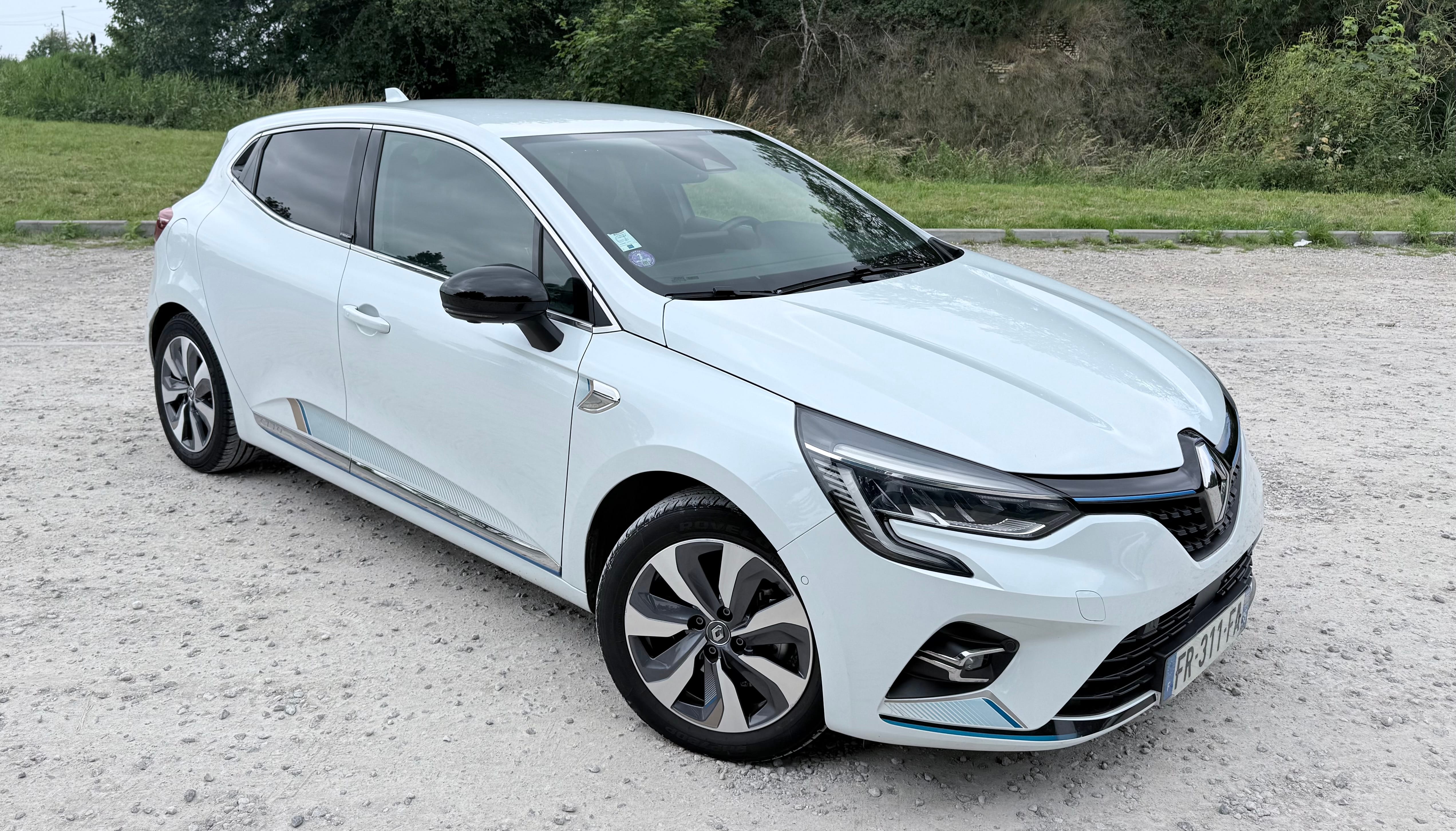 Renault Clio E-tech, 2020, Essence 95 / Électrique (hybride), automatique
