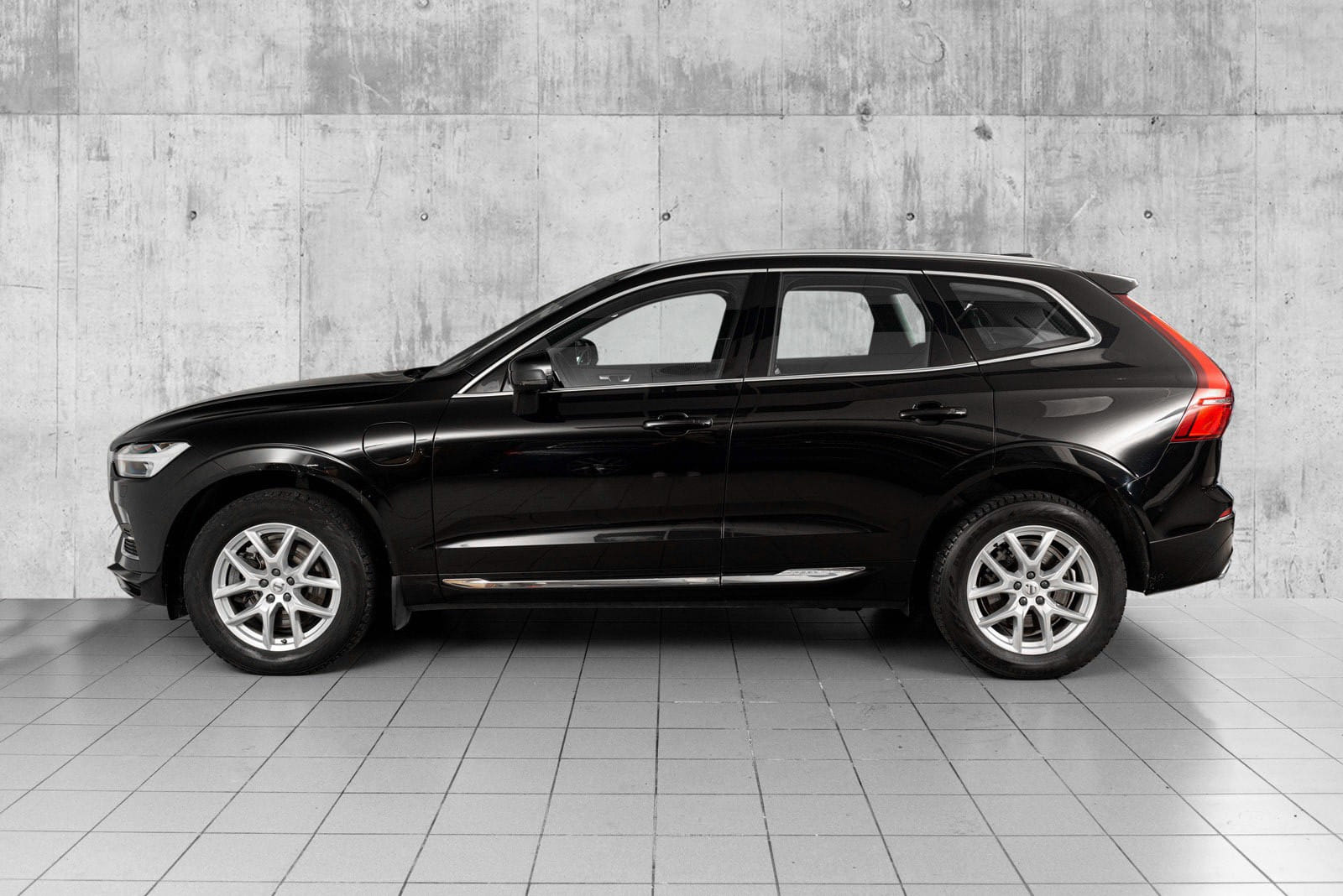 Volvo XC60, 2018, Blyfri 95 / Electric (hybrid), automatic