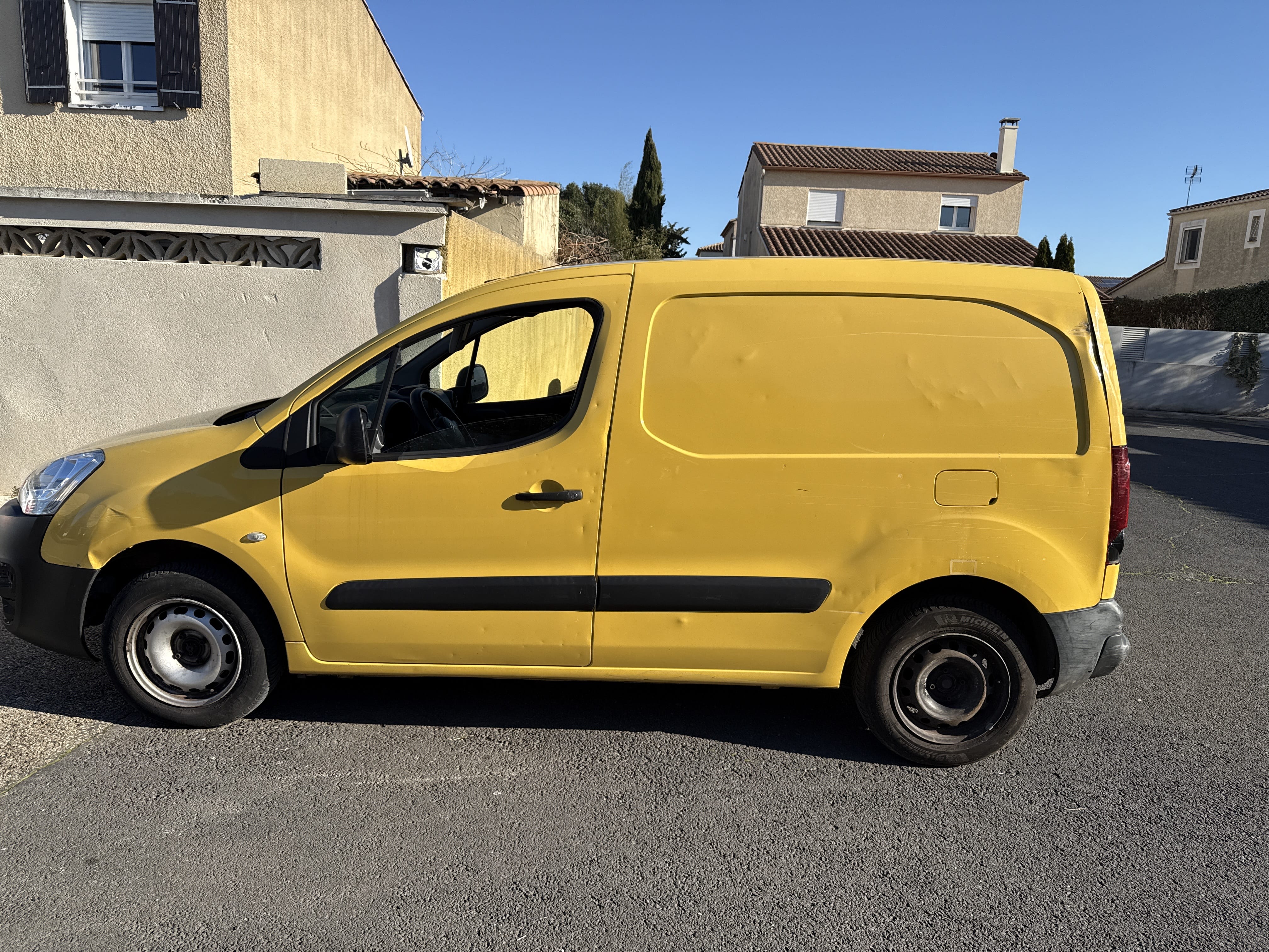 Citroen Berlingo Utilitaire 3 places with GPS