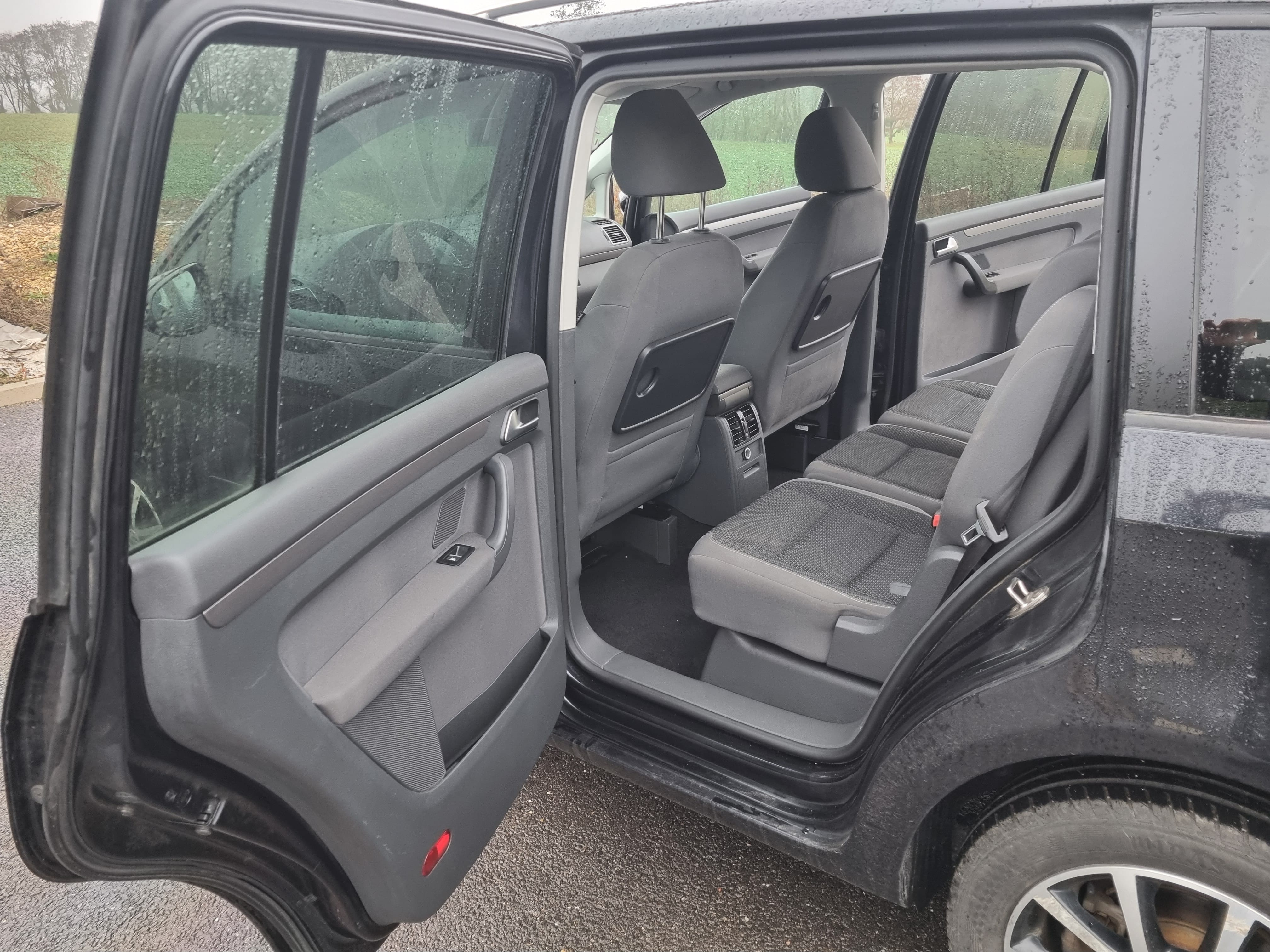 Volkswagen Touran avec Entrée audio / iPod