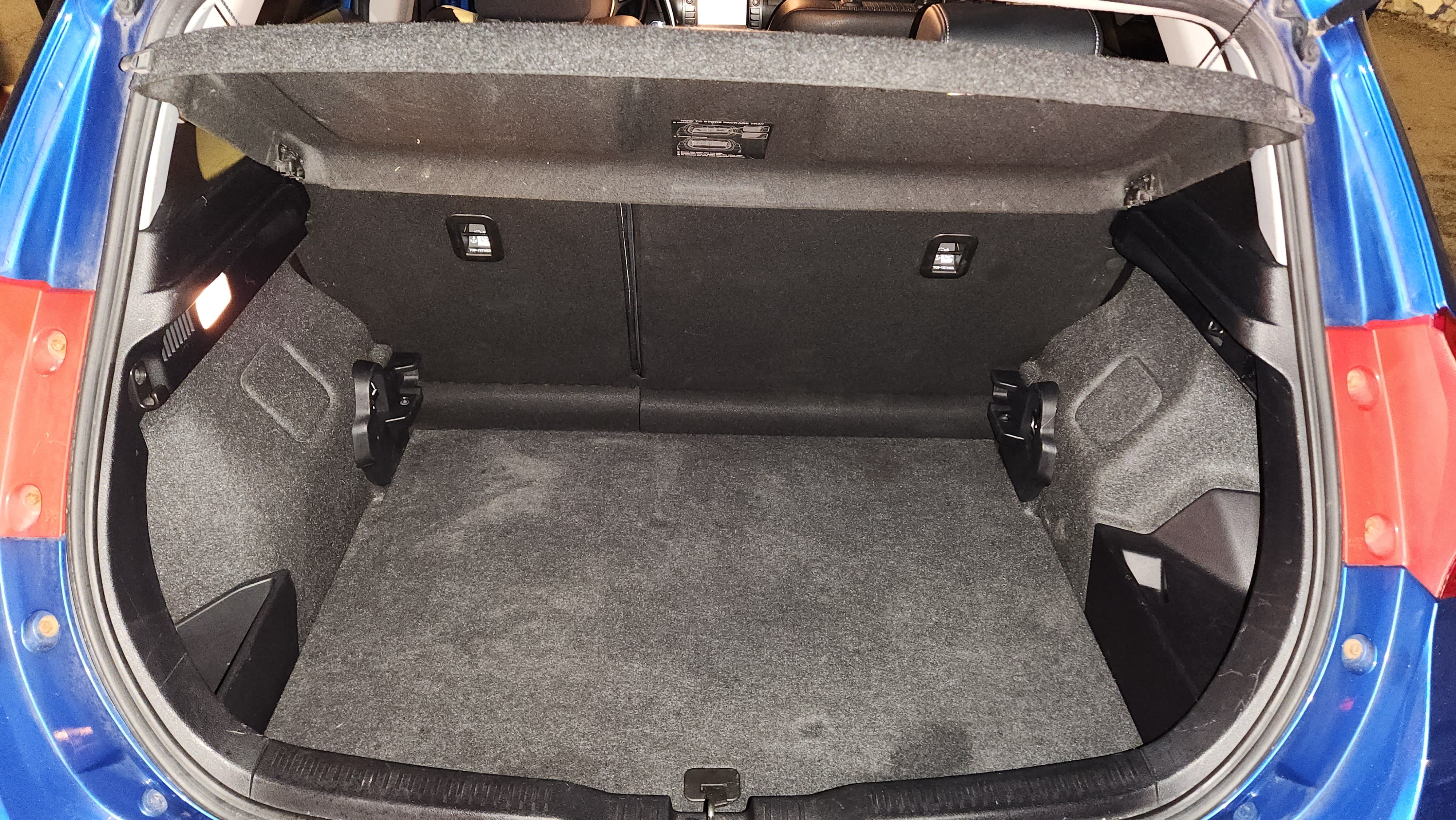 Toyota Auris 1,8 Bensin/Hybrid, Automat, skiboks, lav forbruk med Bluetooth audio