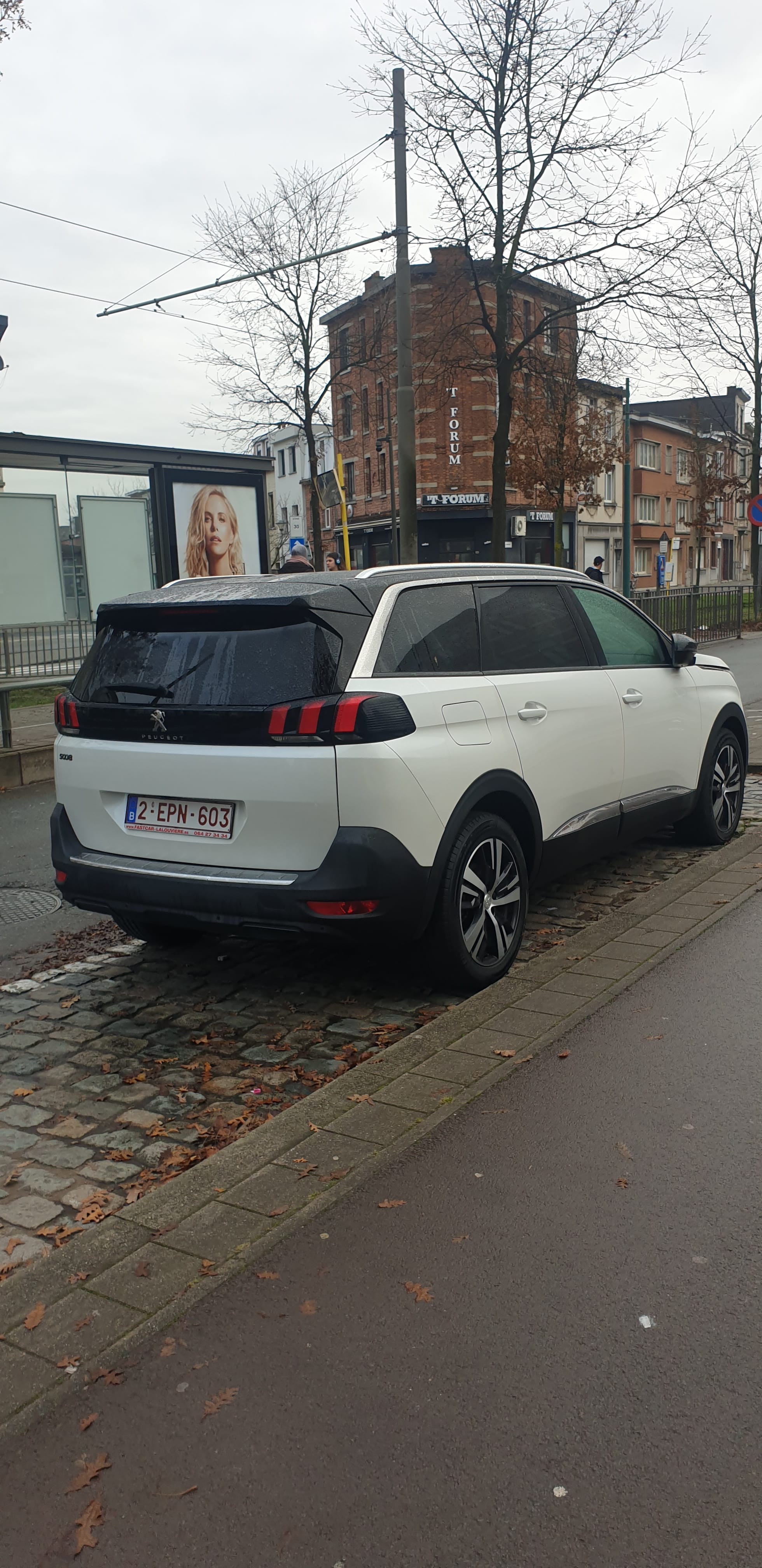 Peugeot 5008