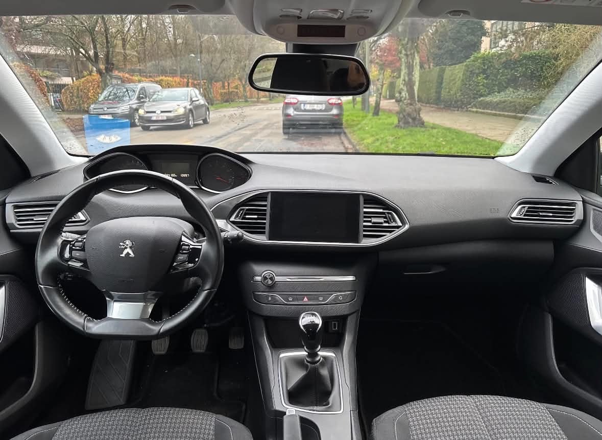Peugeot 308 avec Climatisation