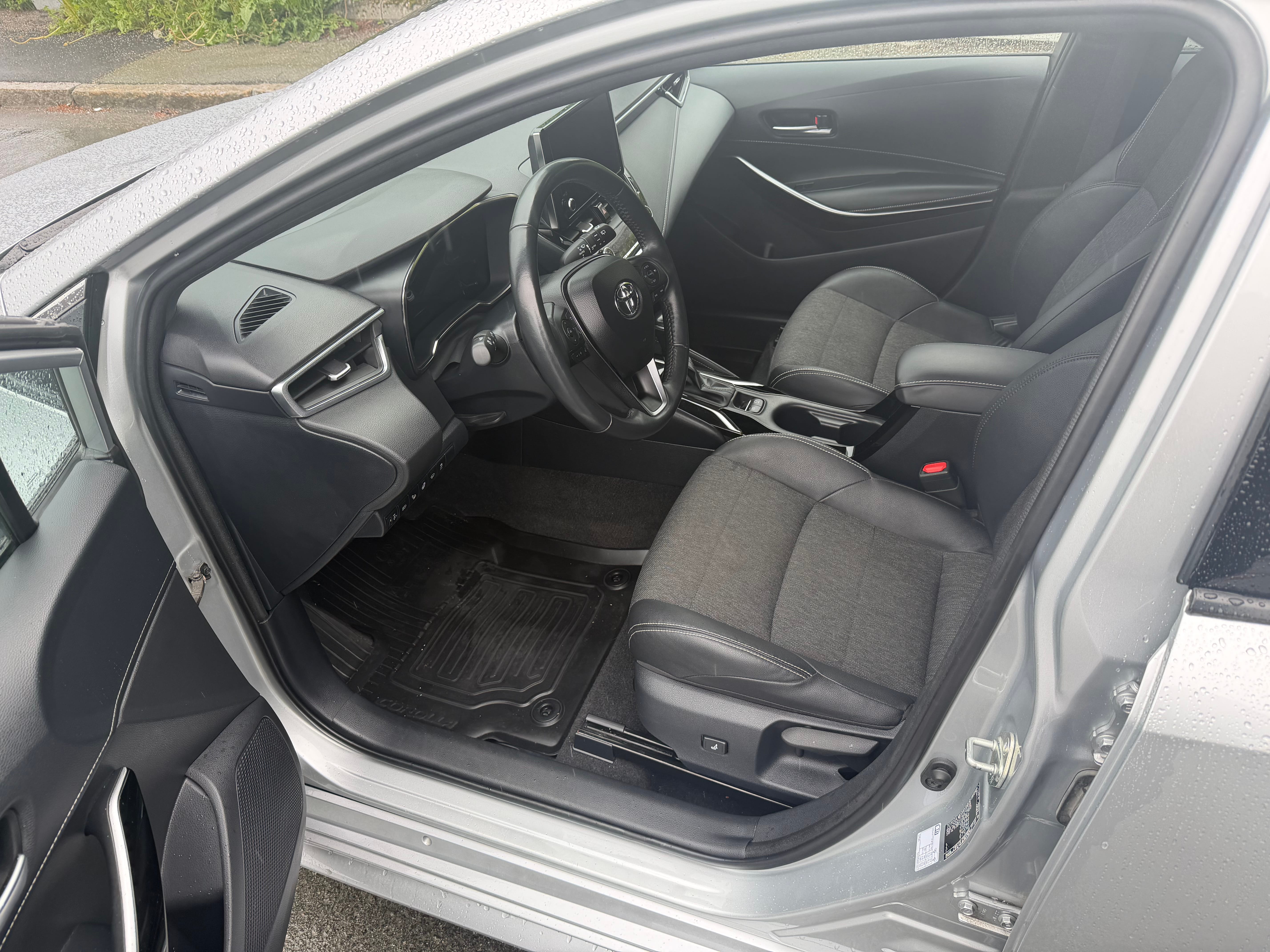 Toyota Corolla Hybrid with Bluetooth audio