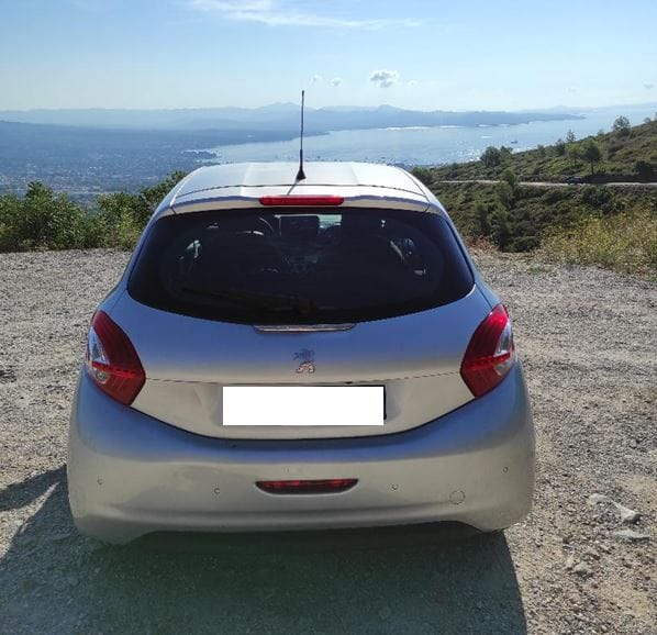 Peugeot 208 avec Climatisation