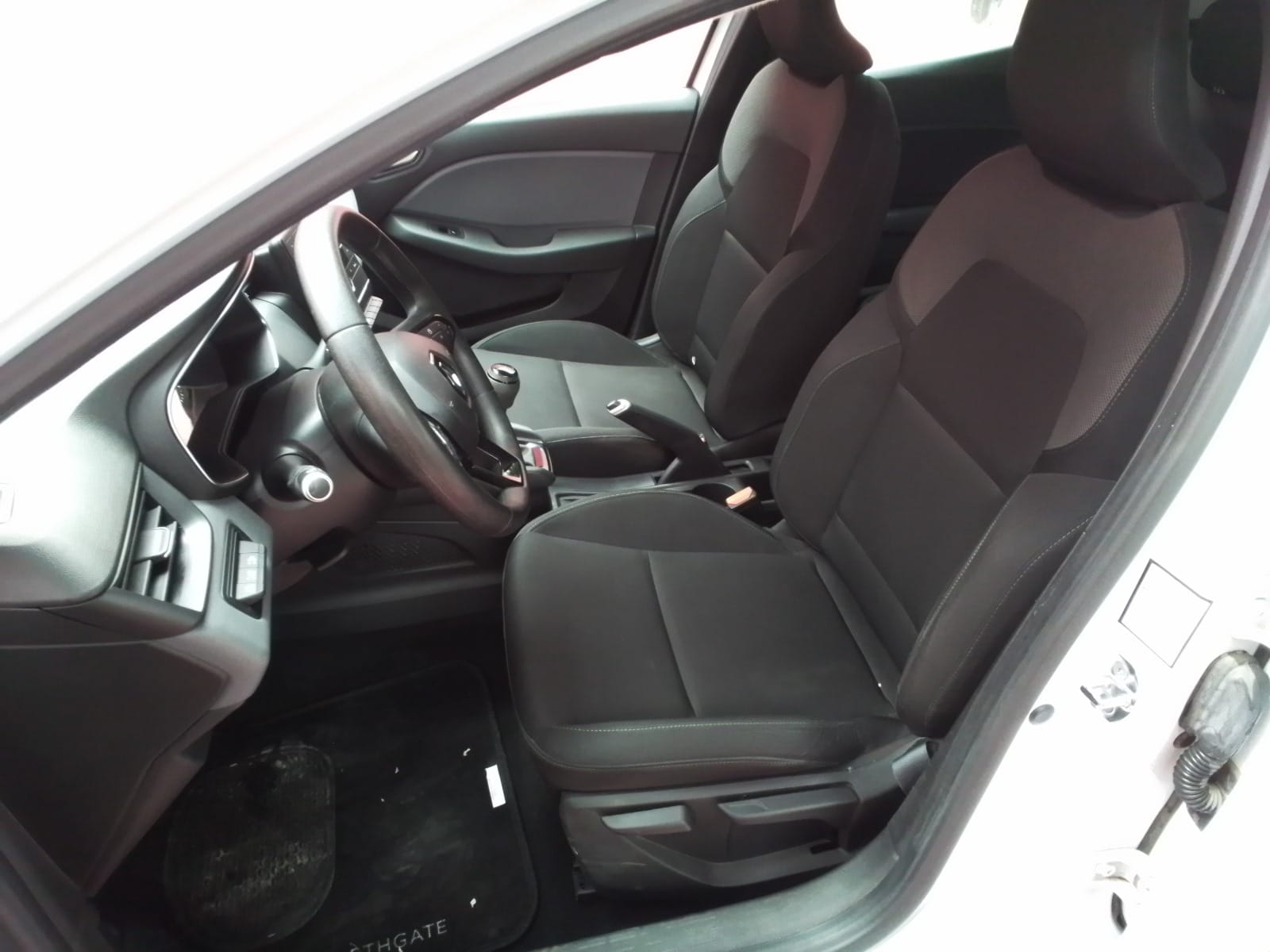 Renault Clio avec Entrée audio / iPod