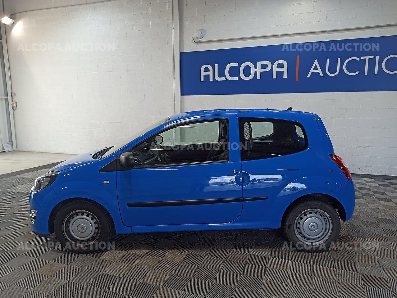 Renault Twingo II SOCIETE 1.5 DCI 75CH AIR avec Climatisation