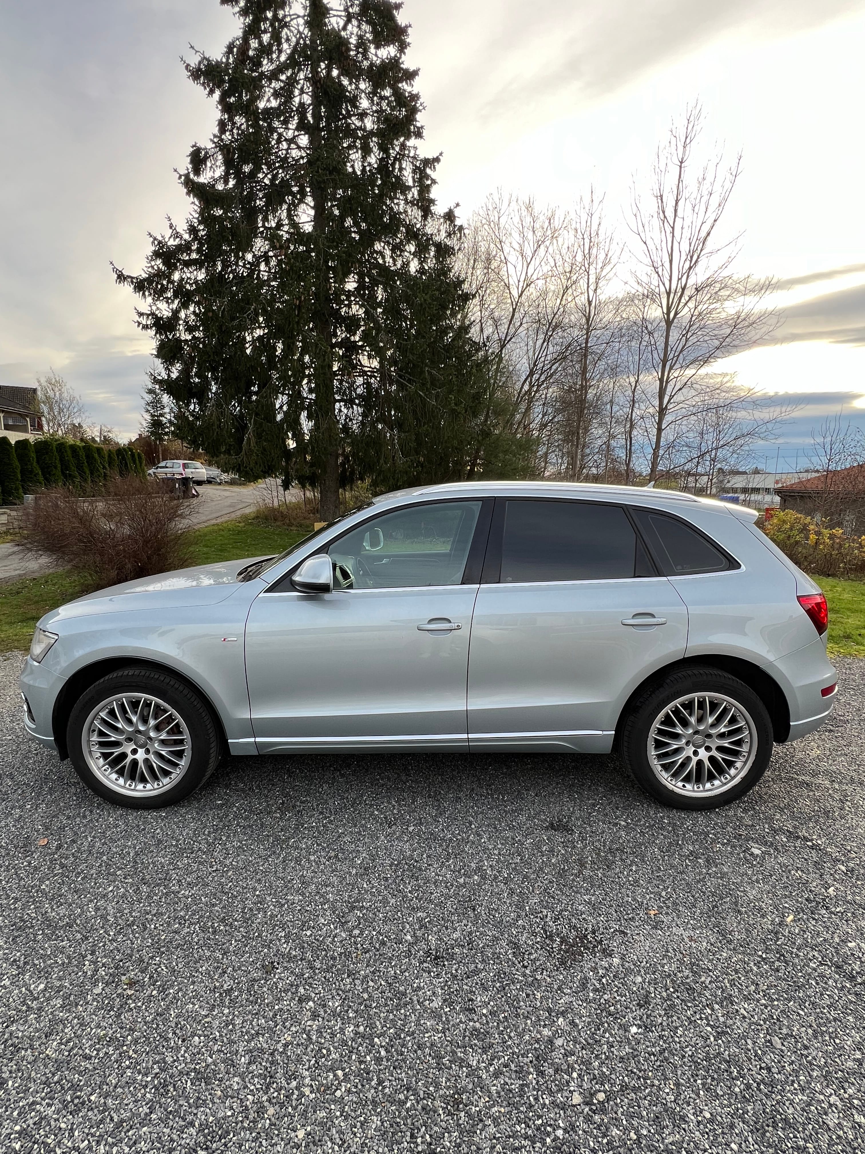 Audi Q5 med Aircondition