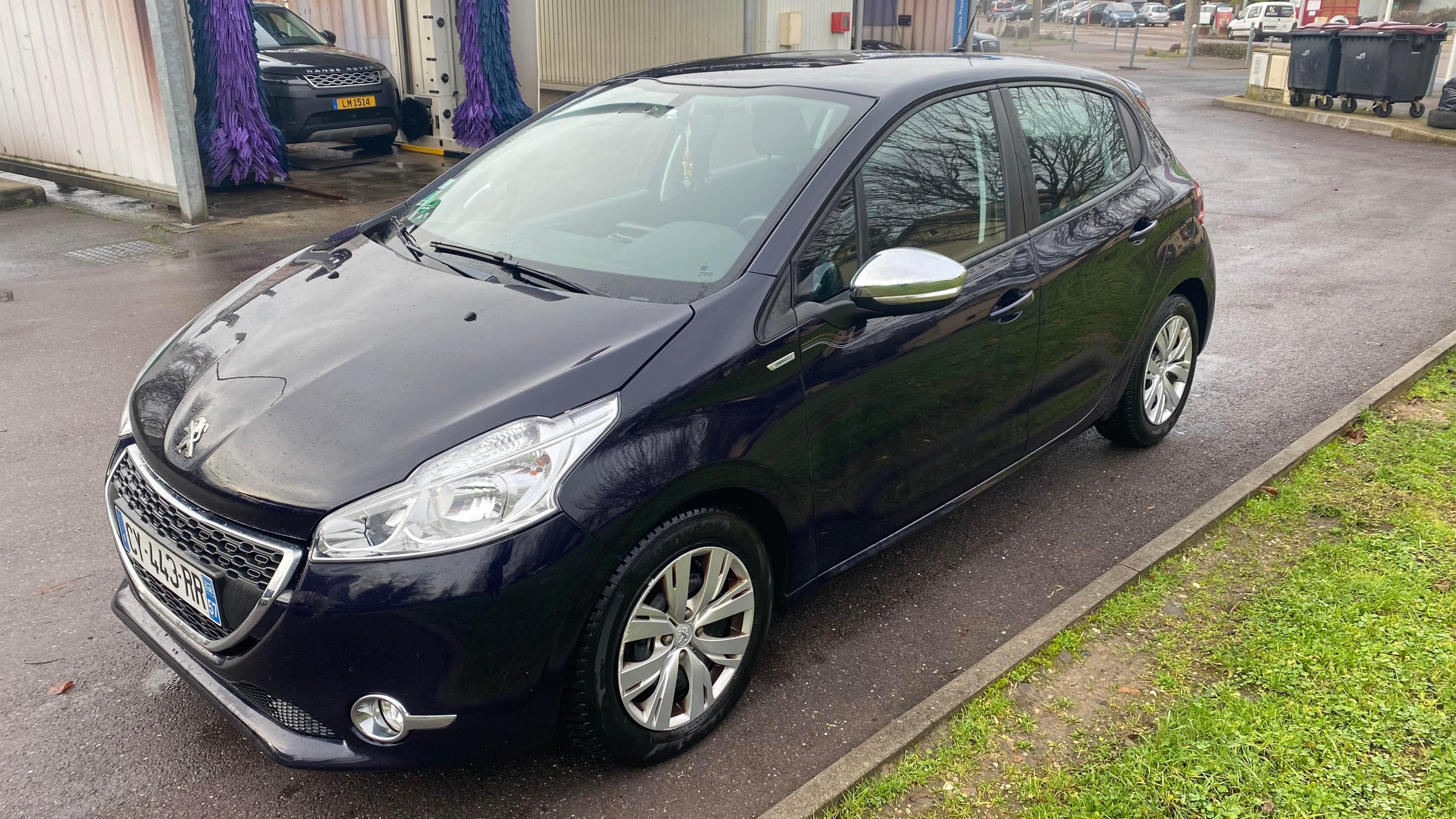 Peugeot 208 avec Climatisation