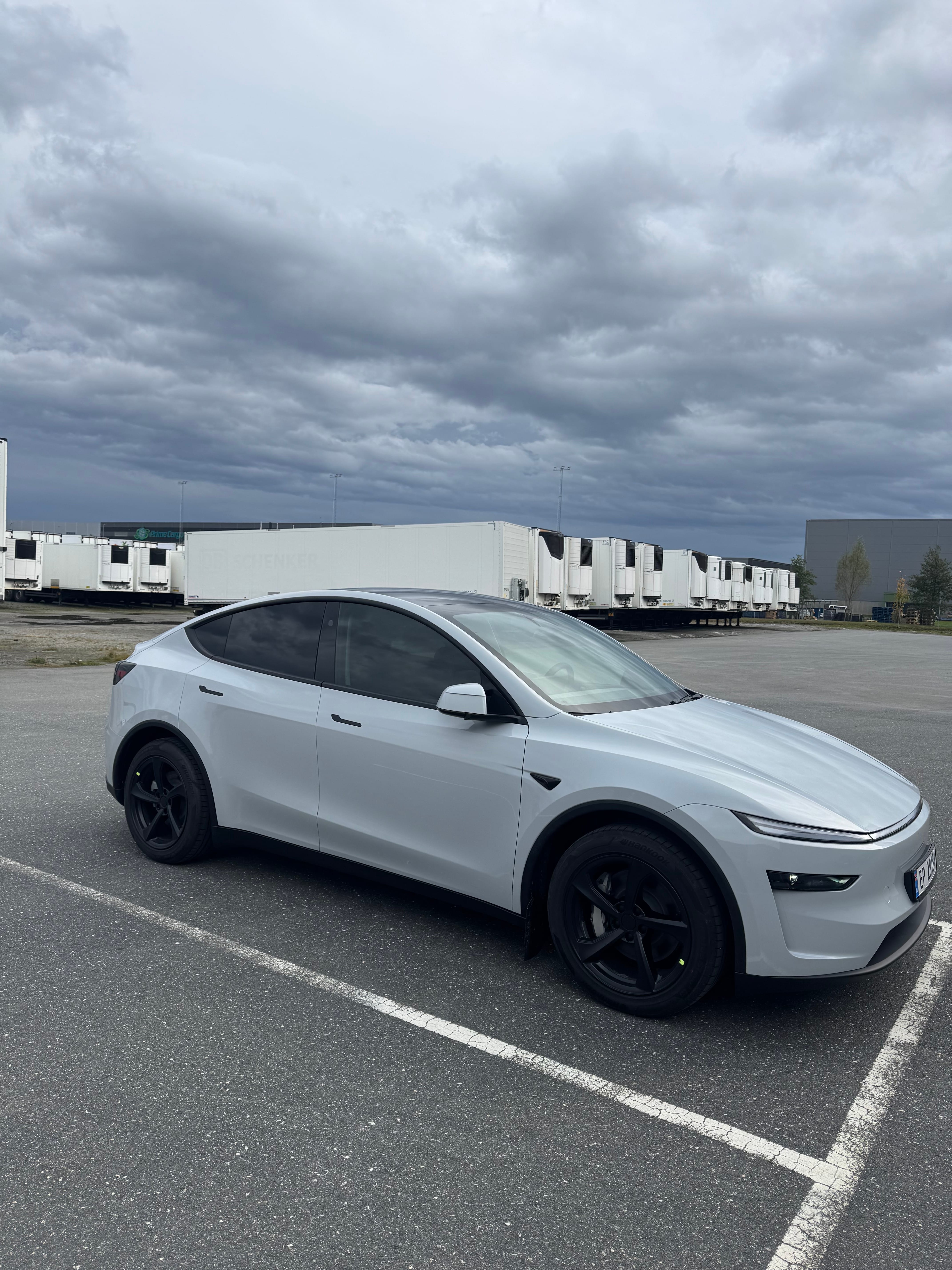Tesla Model Y Long Range, 2025, Elektrisk, automatisk
