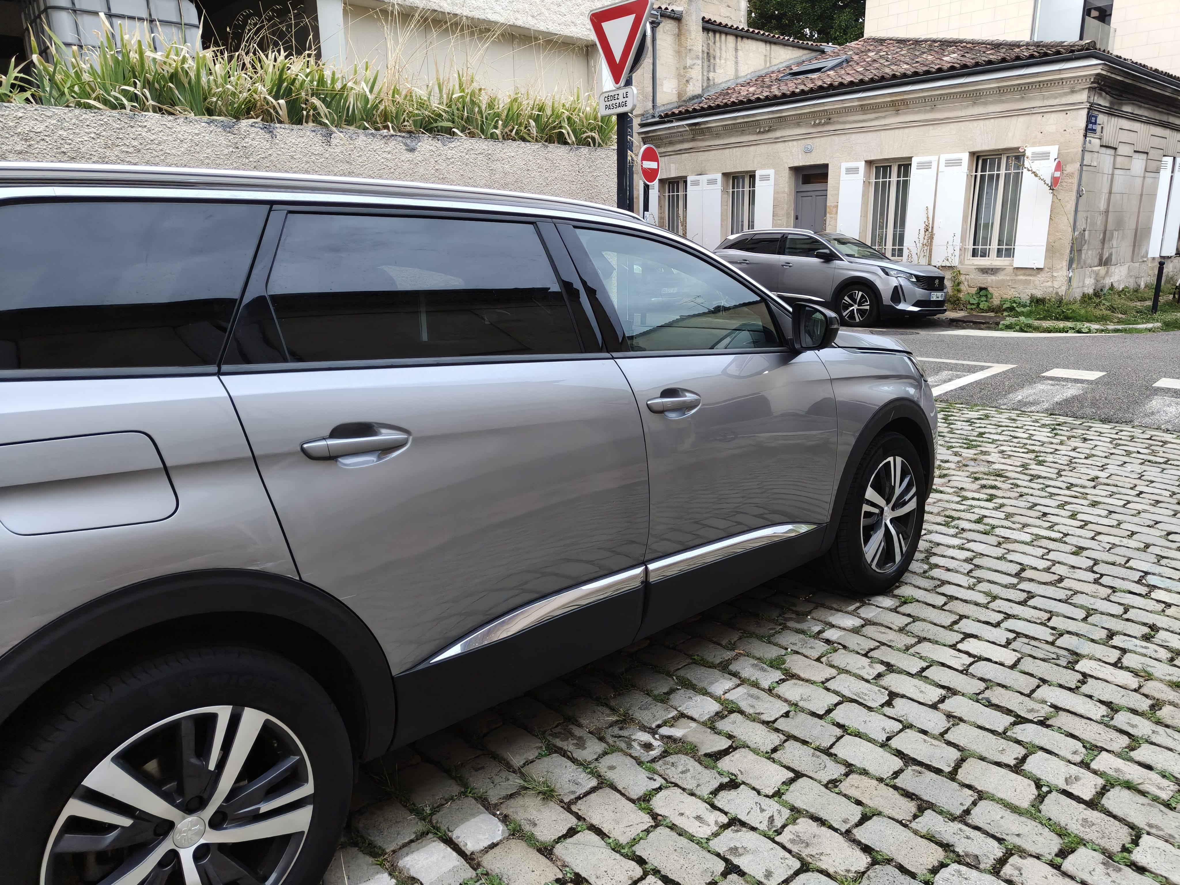 Peugeot 5008 avec Climatisation