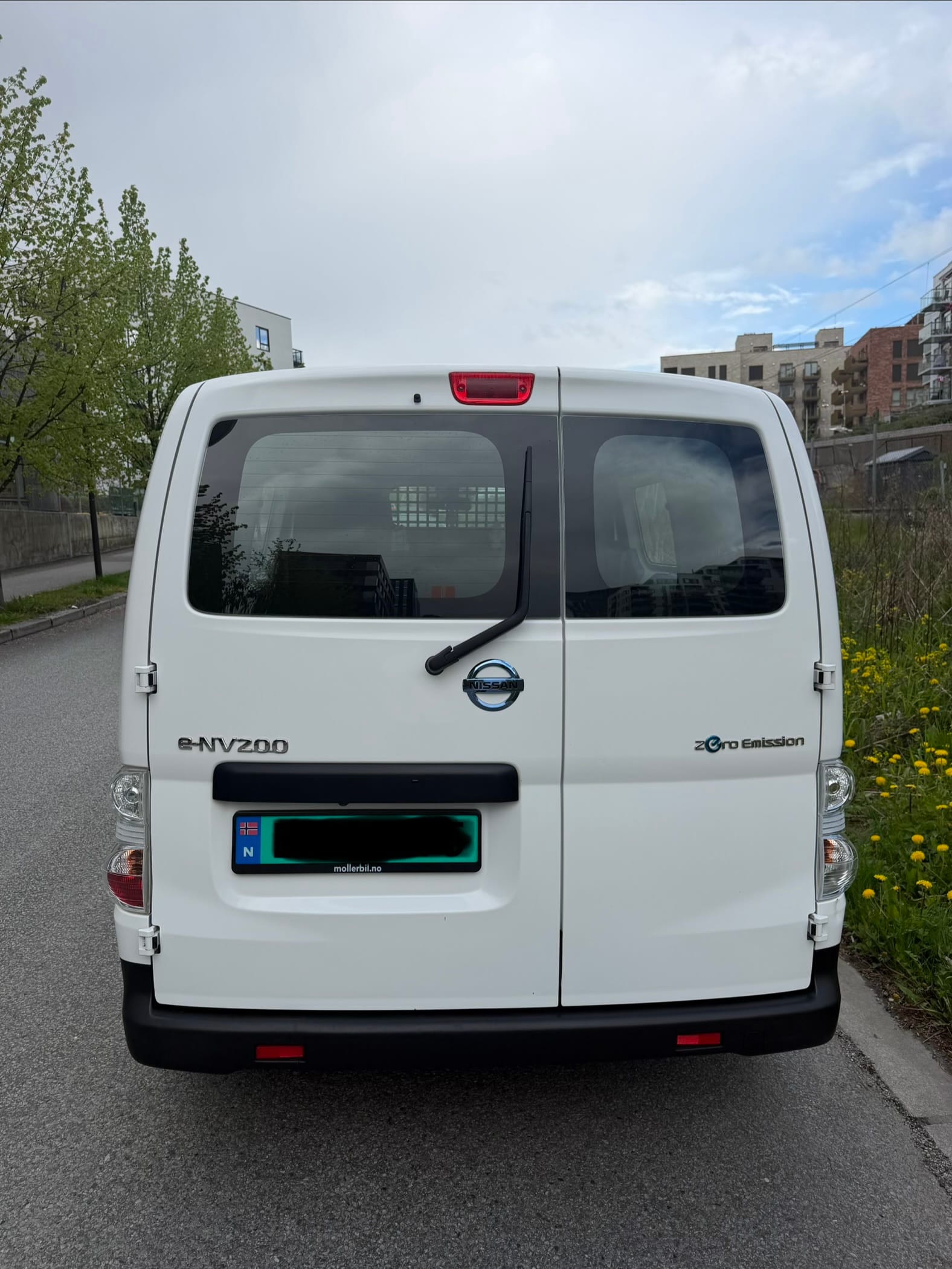 Nissan e-NV200 Varebil mit Rückfahrkamera