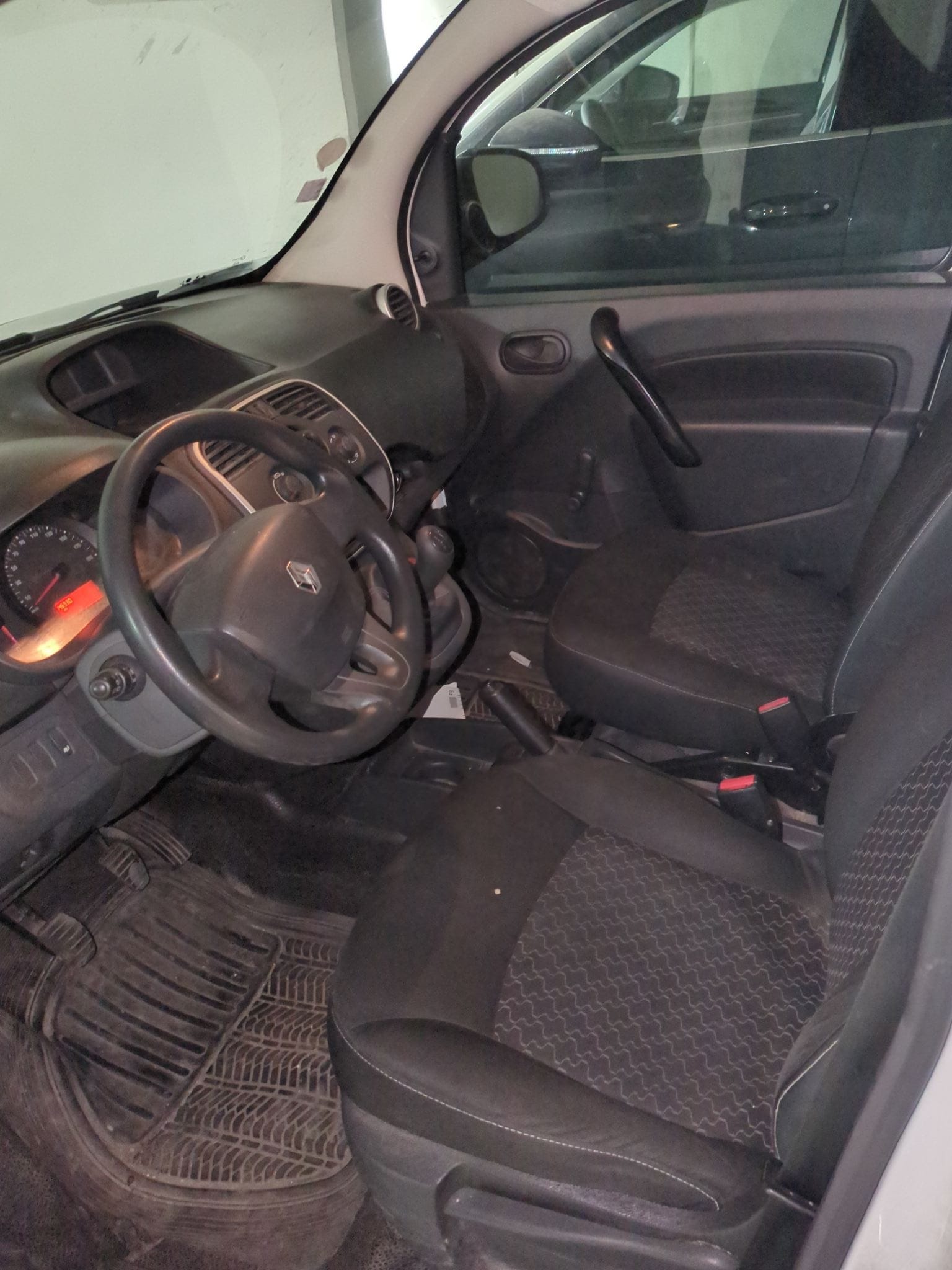 Renault Kangoo Express Compact dCi 75 (ED777)