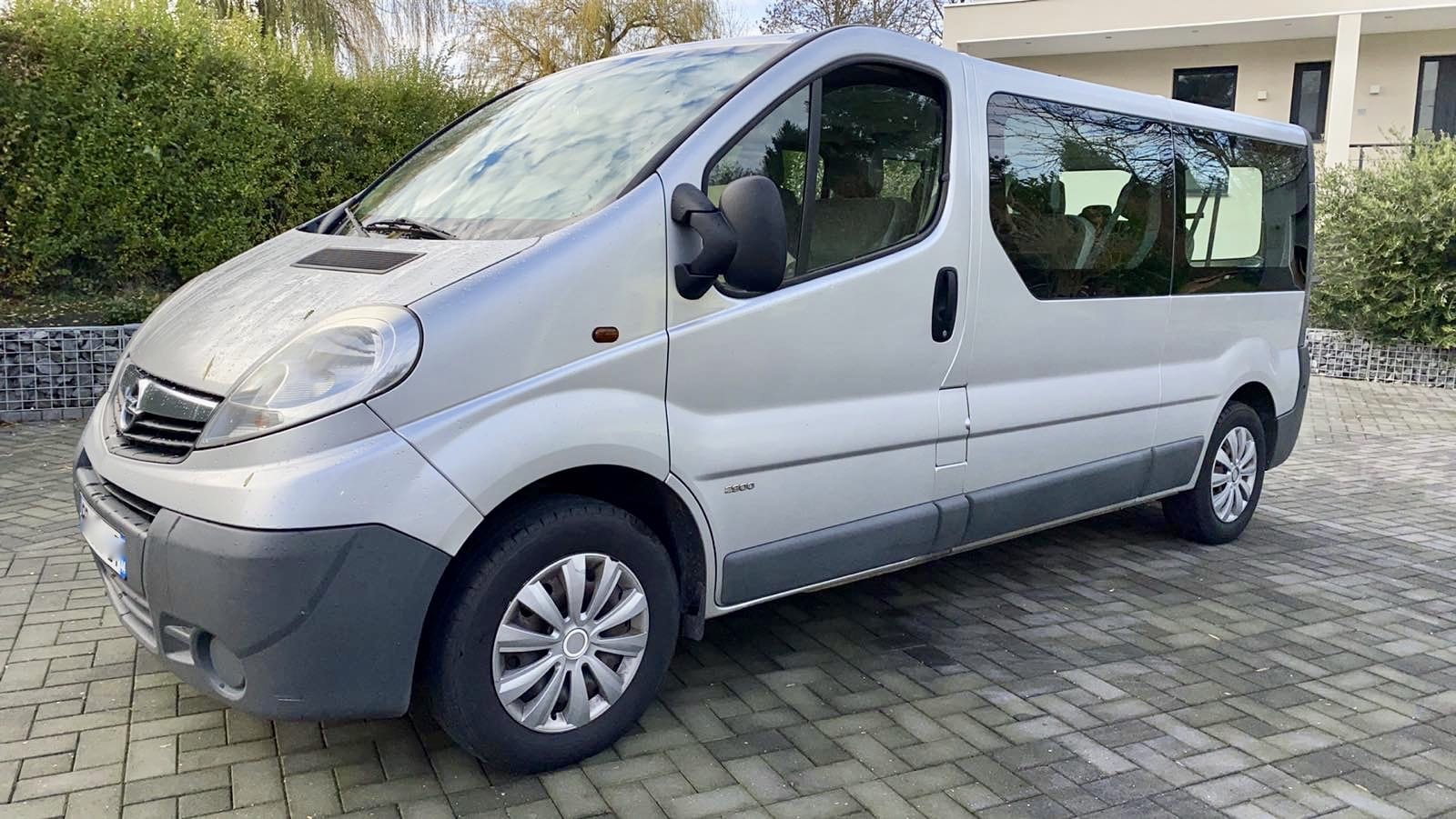 Opel Vivaro Combi 2.0 CDTI 9 places minibus, 2011, Diesel, 9 places et plus