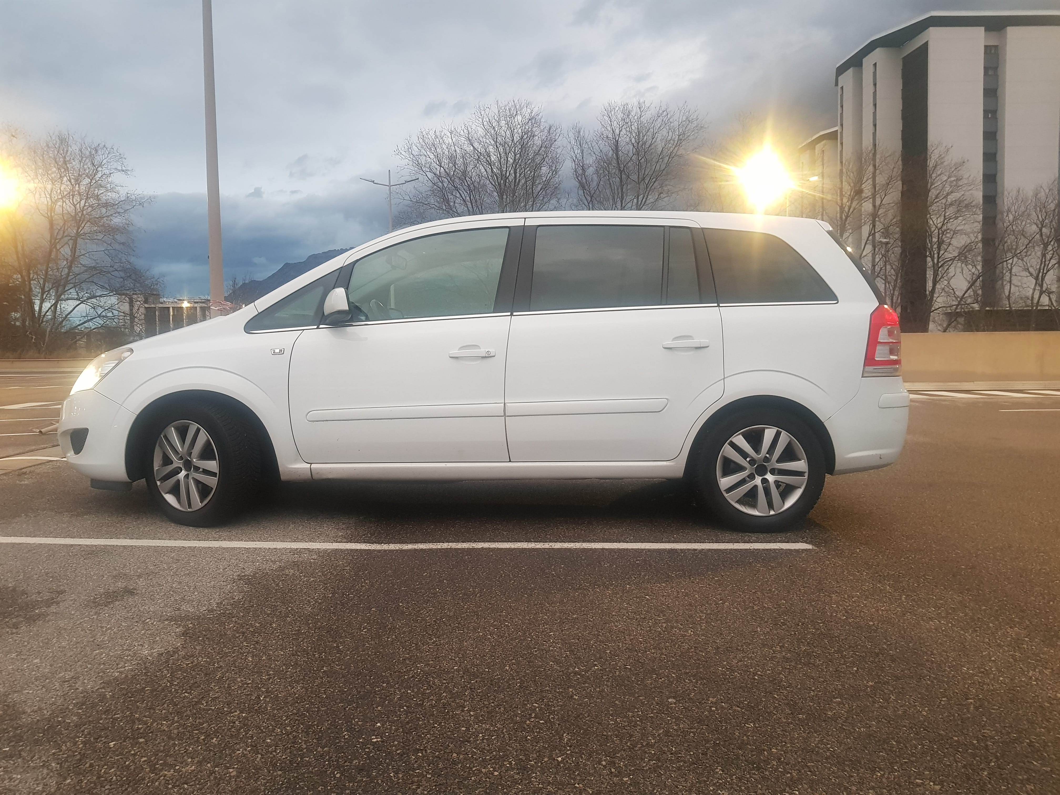 Opel Zafira avec GPS