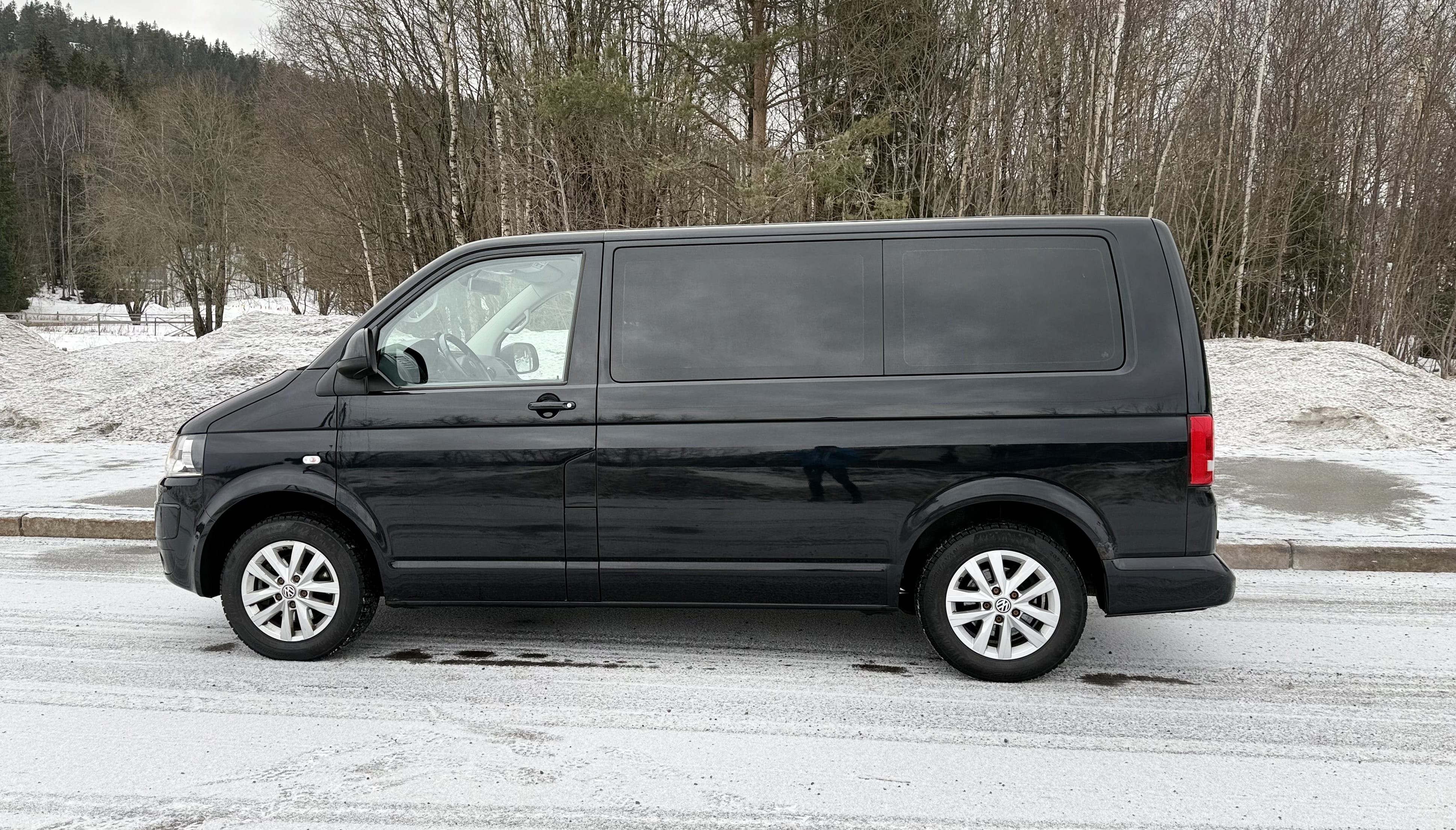 Volkswagen Caravelle 2.0 tdi. 9seter - Automatgir med Aircondition