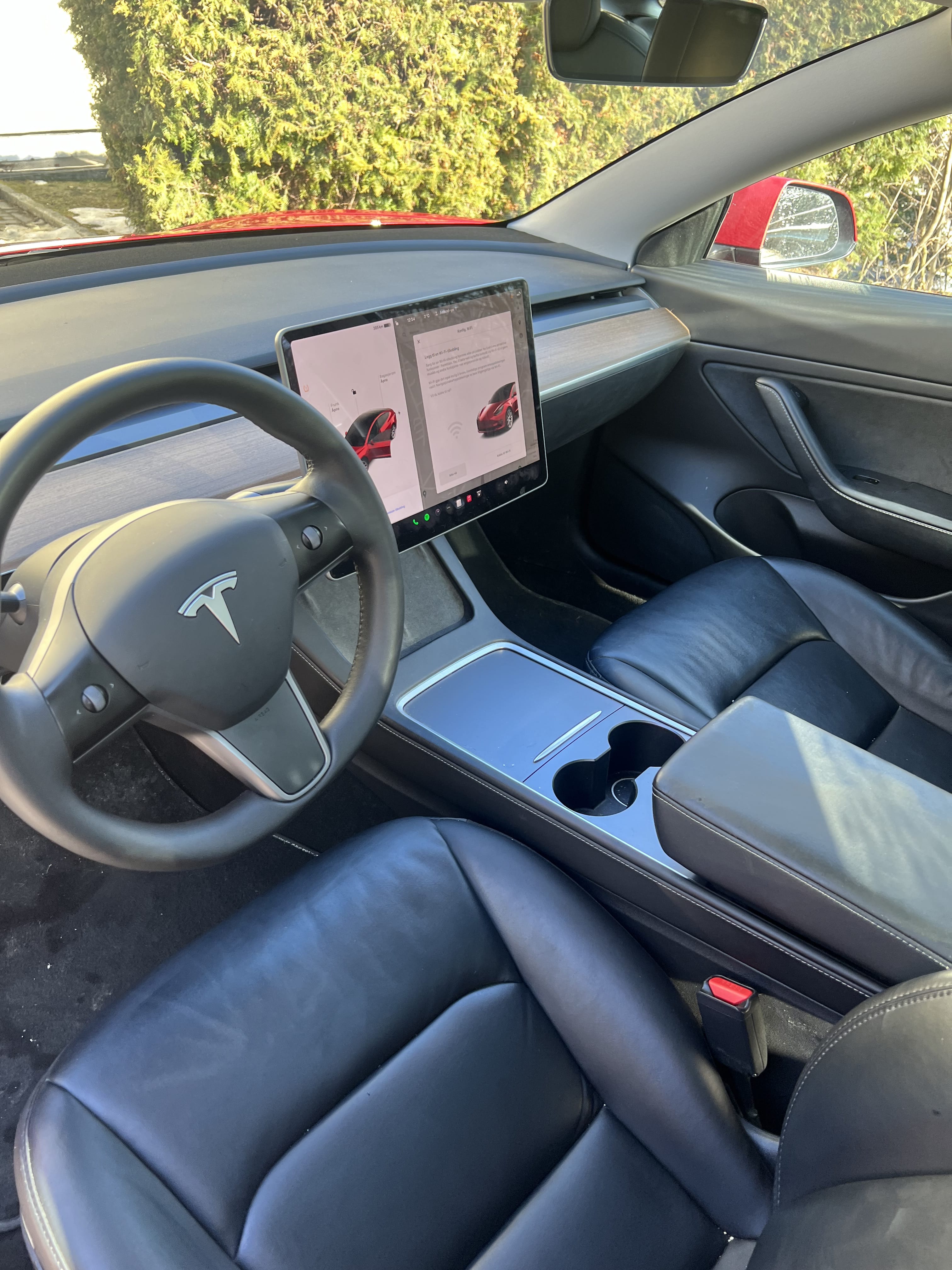 Tesla Model 3 Long Range med GPS