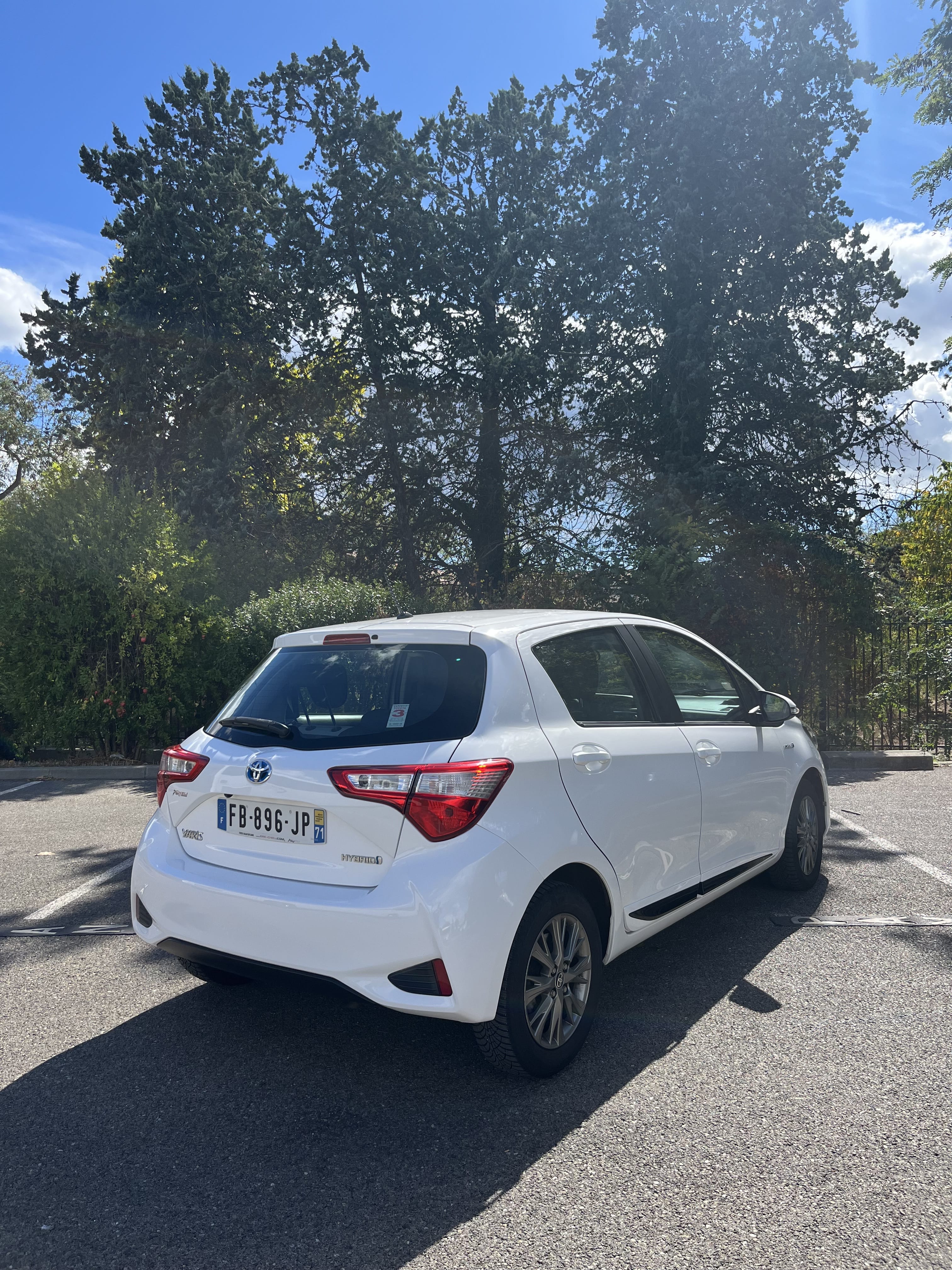 Toyota Yaris Hybride with Snow tires