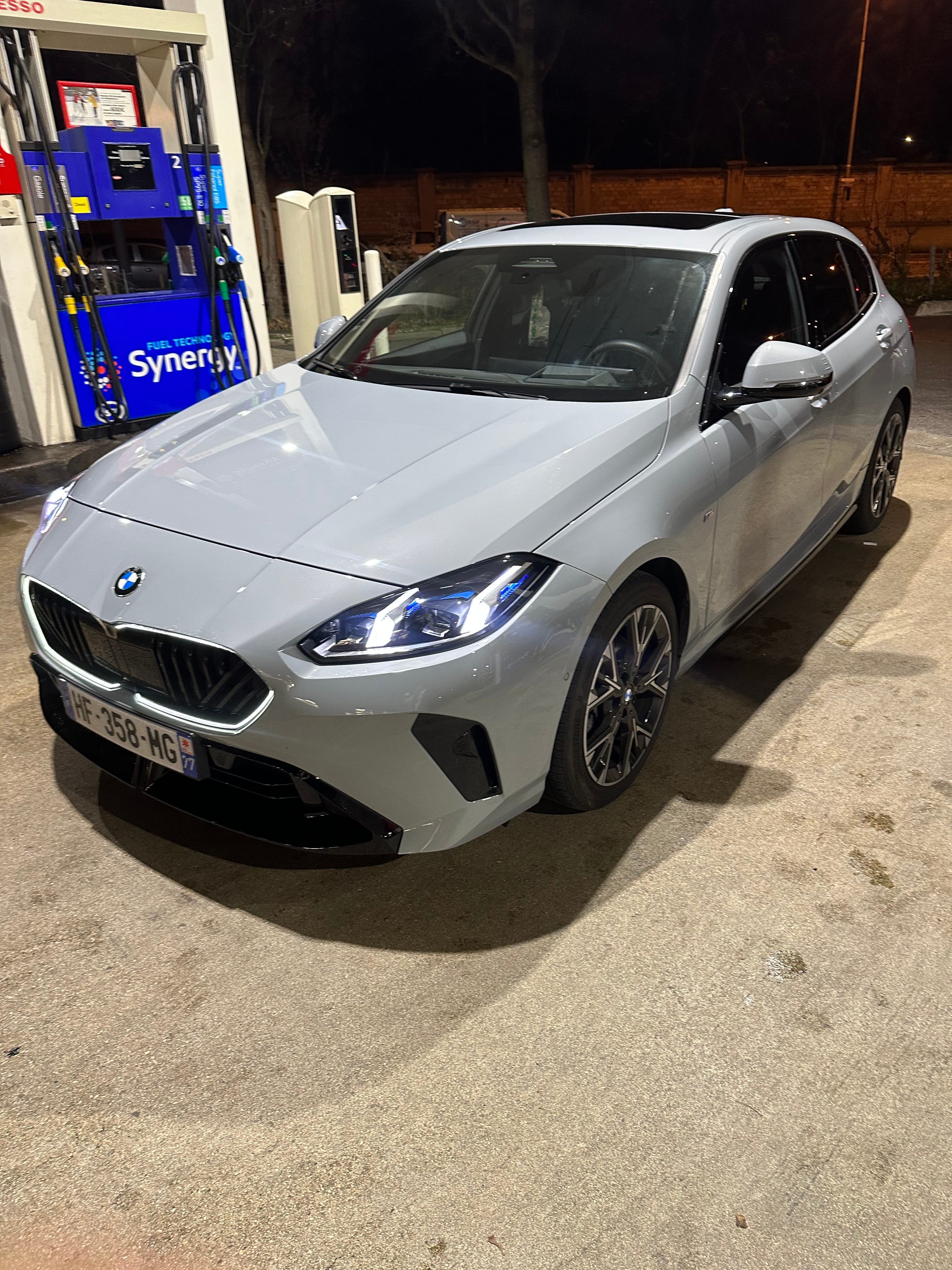 BMW Série 1, 2025, Essence 95, automatique