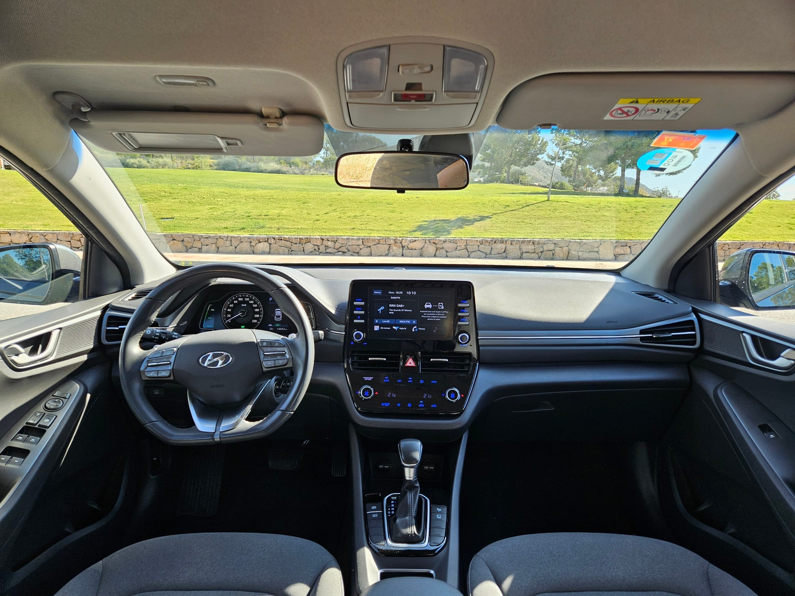 Hyundai Ioniq con GPS