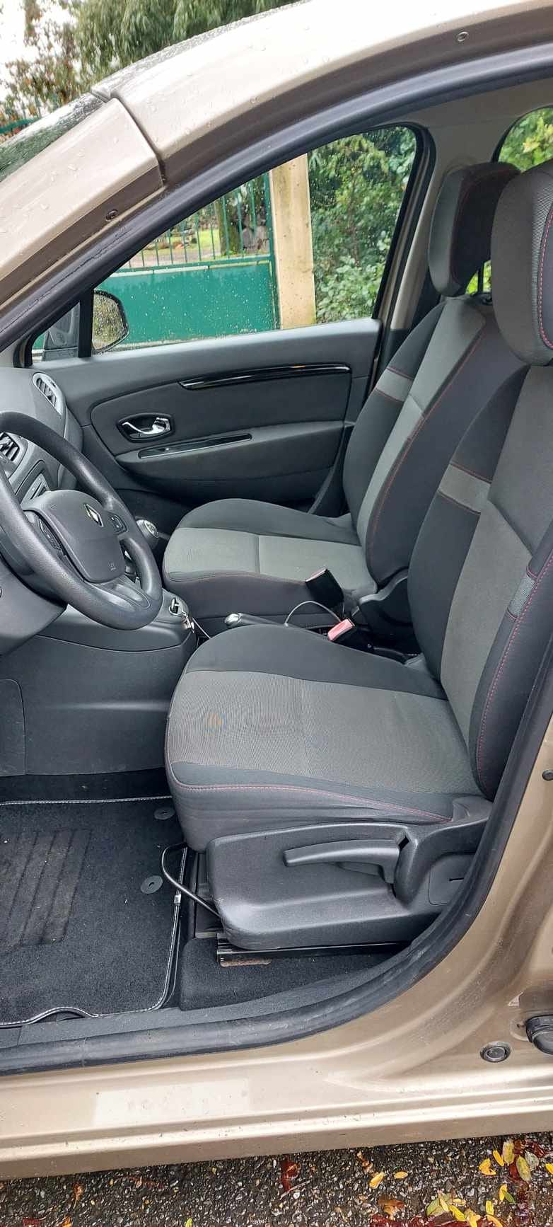 Renault Grand Scenic avec Régulateur de vitesse