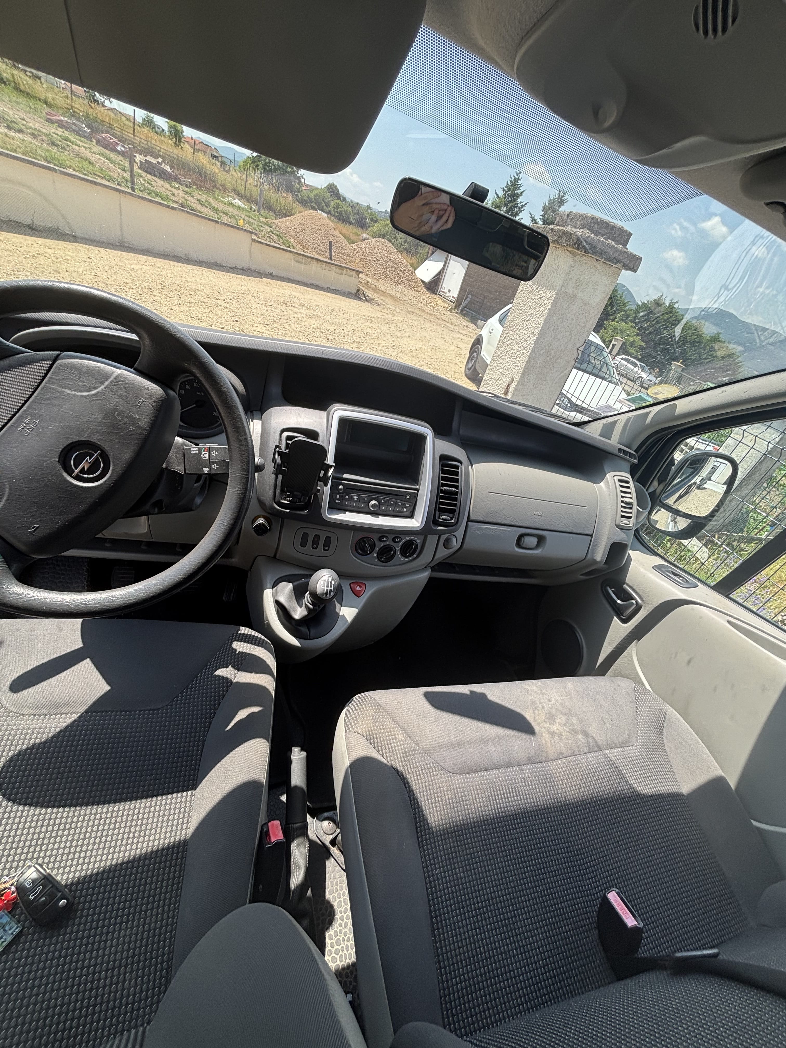 Opel Vivaro avec Pneus neige