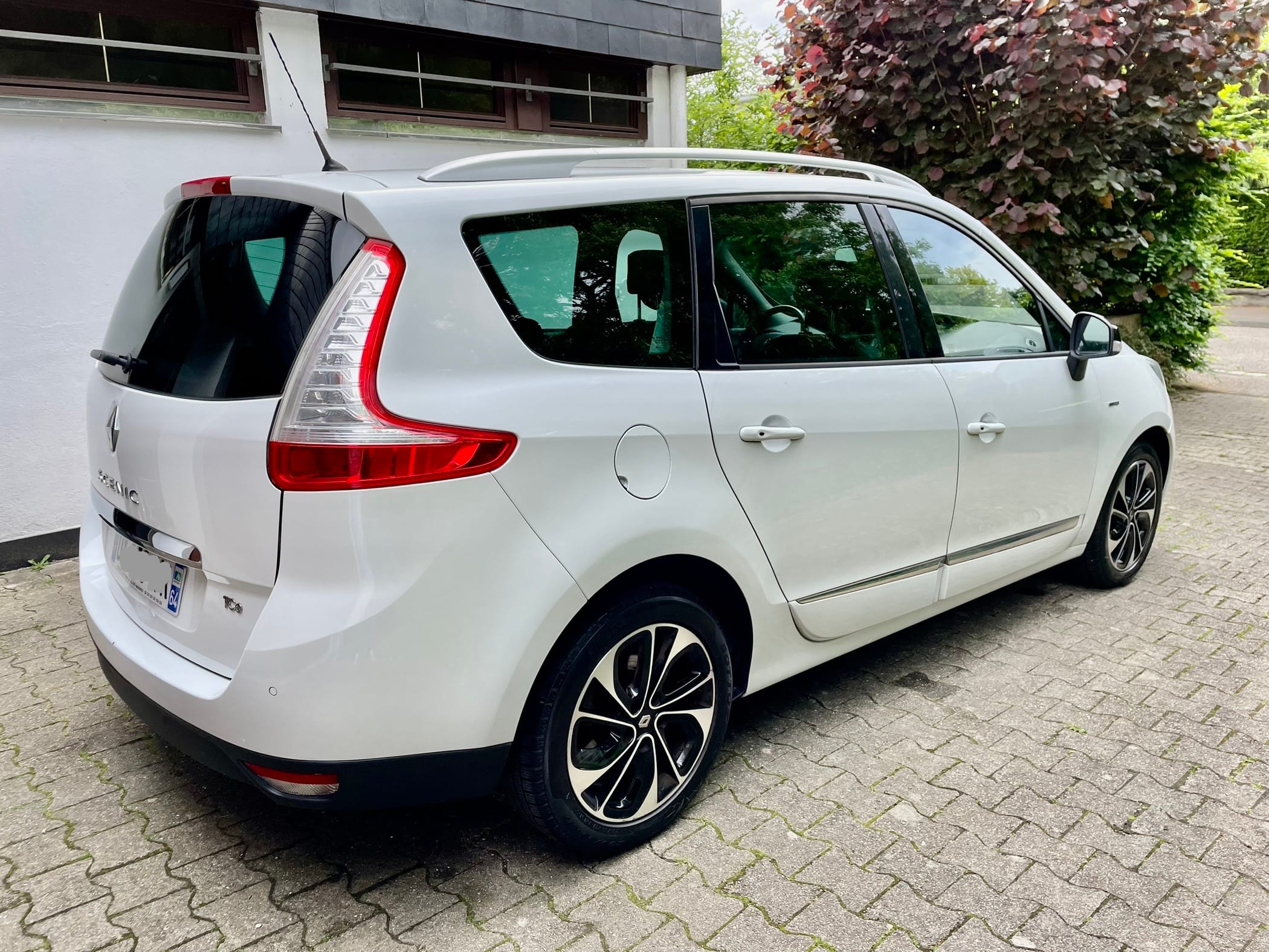 Renault Grand Scenic 7 places - Tce 130cv avec Climatisation