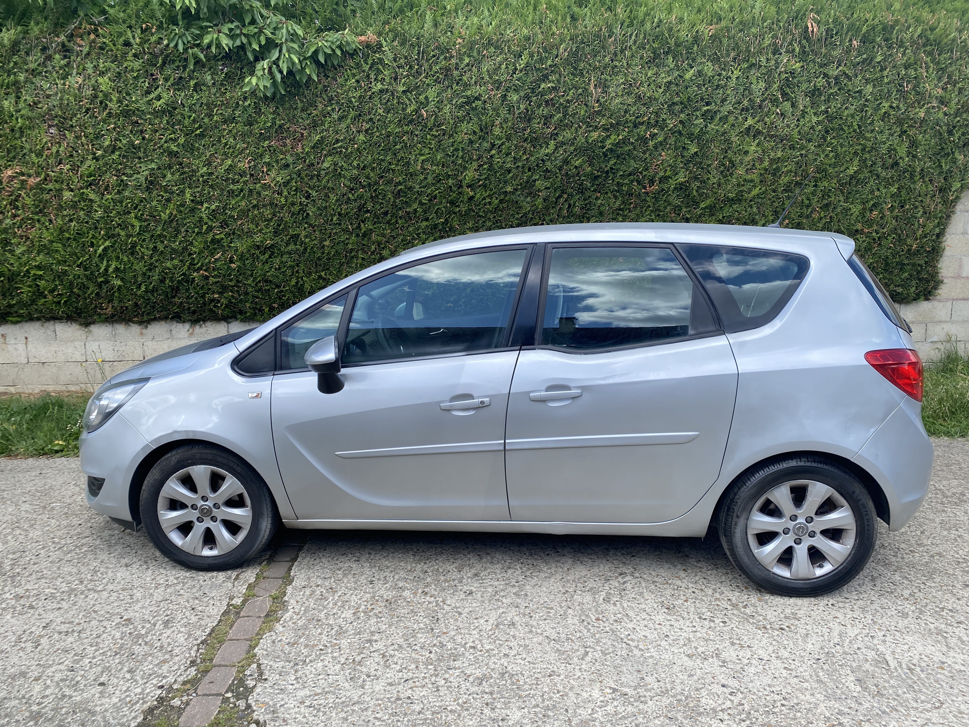 Opel Meriva avec Climatisation