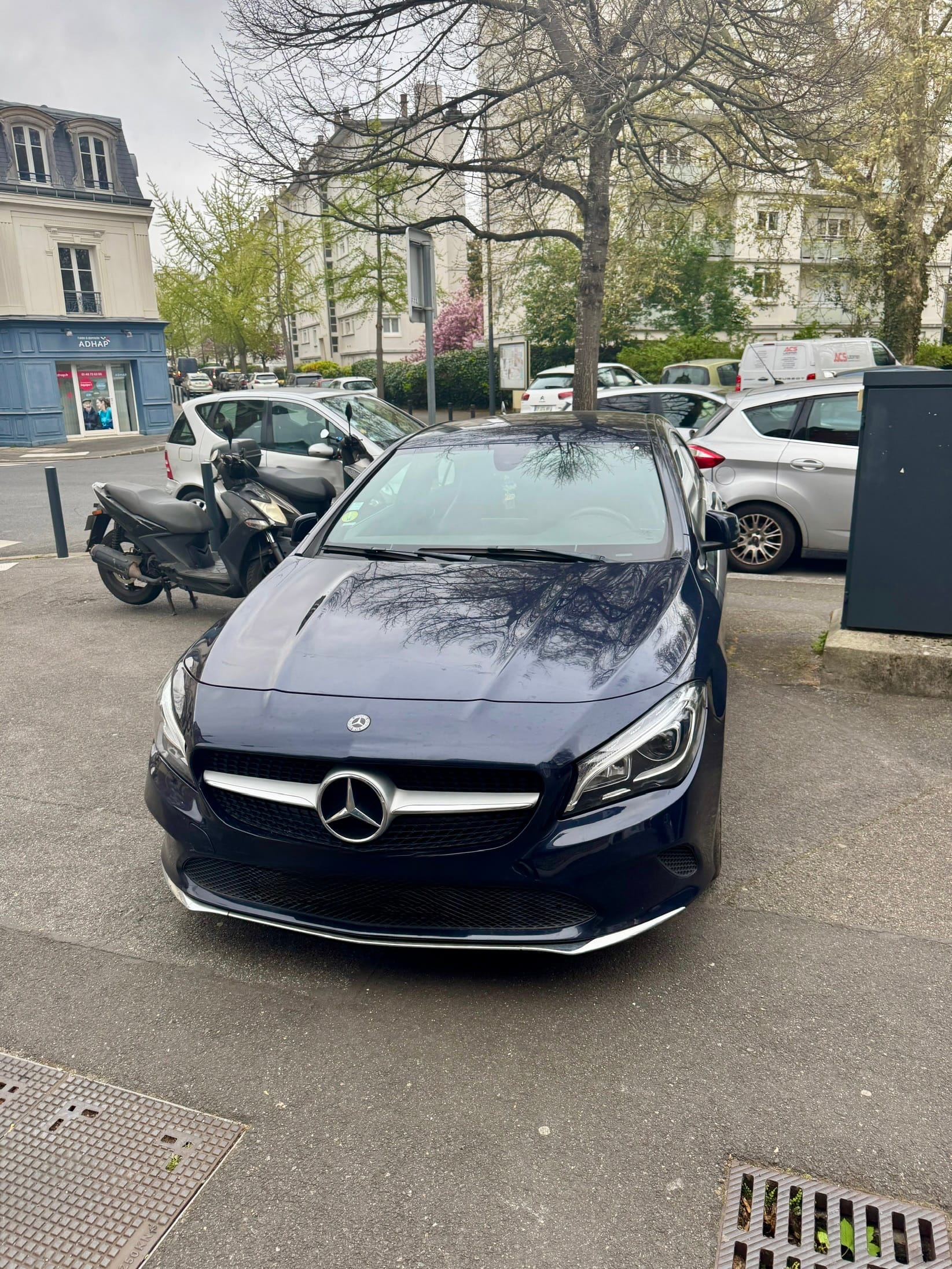 Mercedes-Benz CLA 200 avec GPS